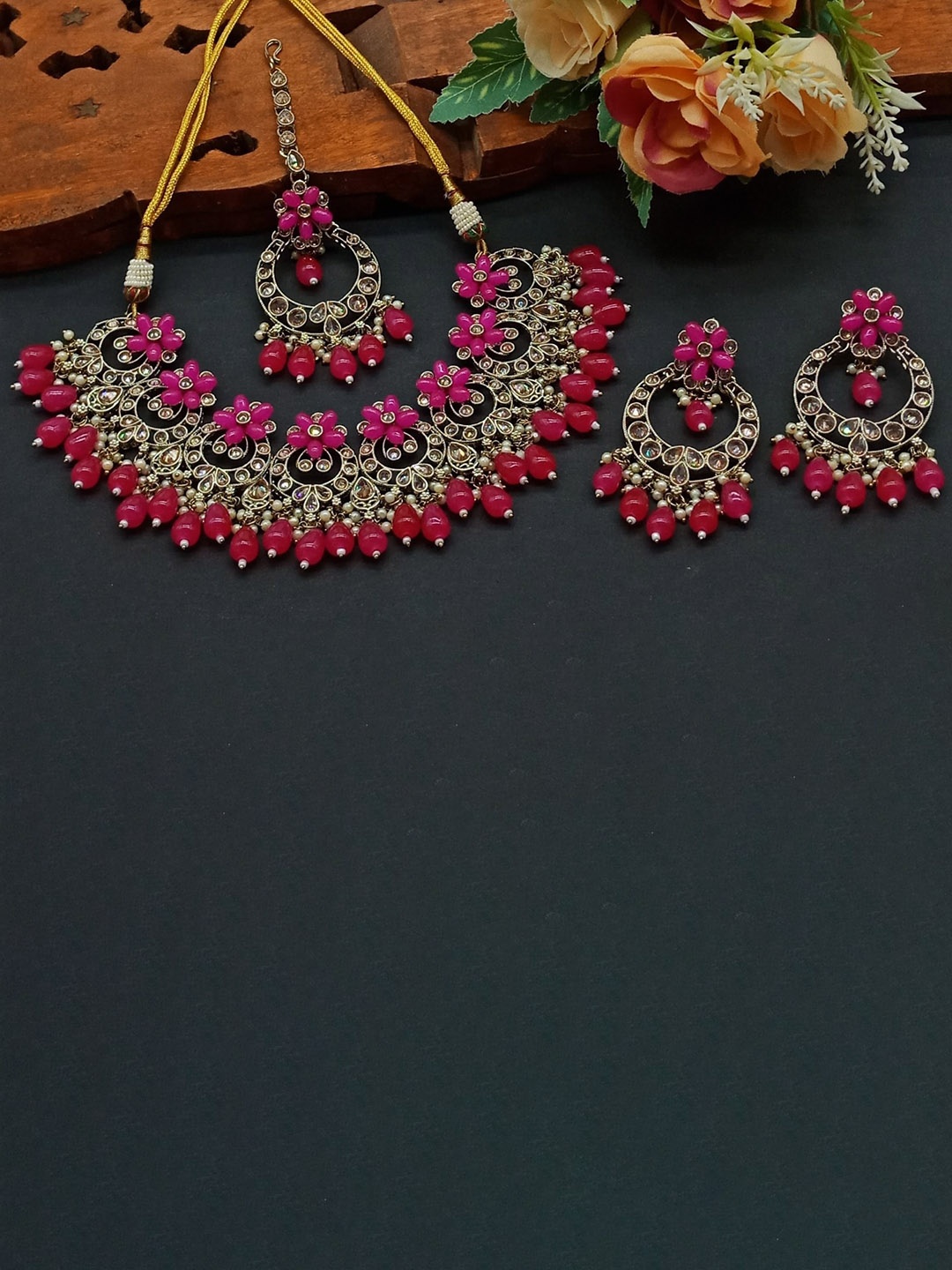

AASHISH IMITATION Alloy AD-Studded & Beaded Necklace & Earrings Maang Tika, Gold