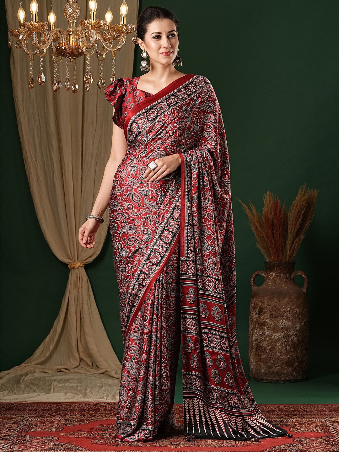 

Anouk Ethnic Motifs Pure Crepe Saree, Maroon