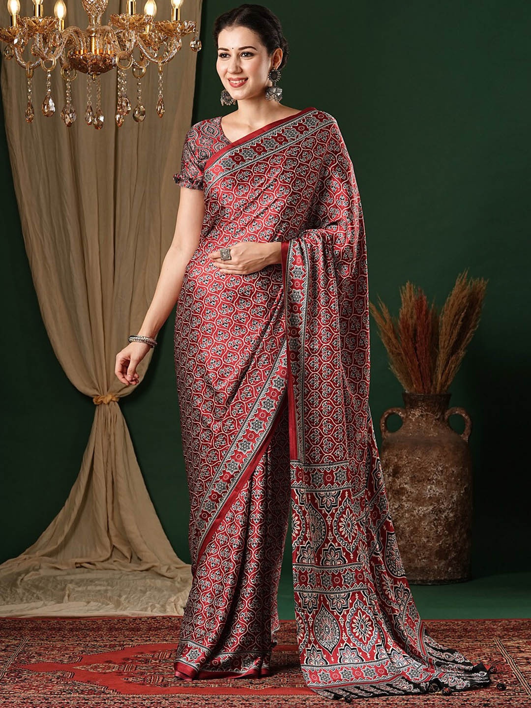 

Anouk Ethnic Motifs Pure Crepe Saree, Red