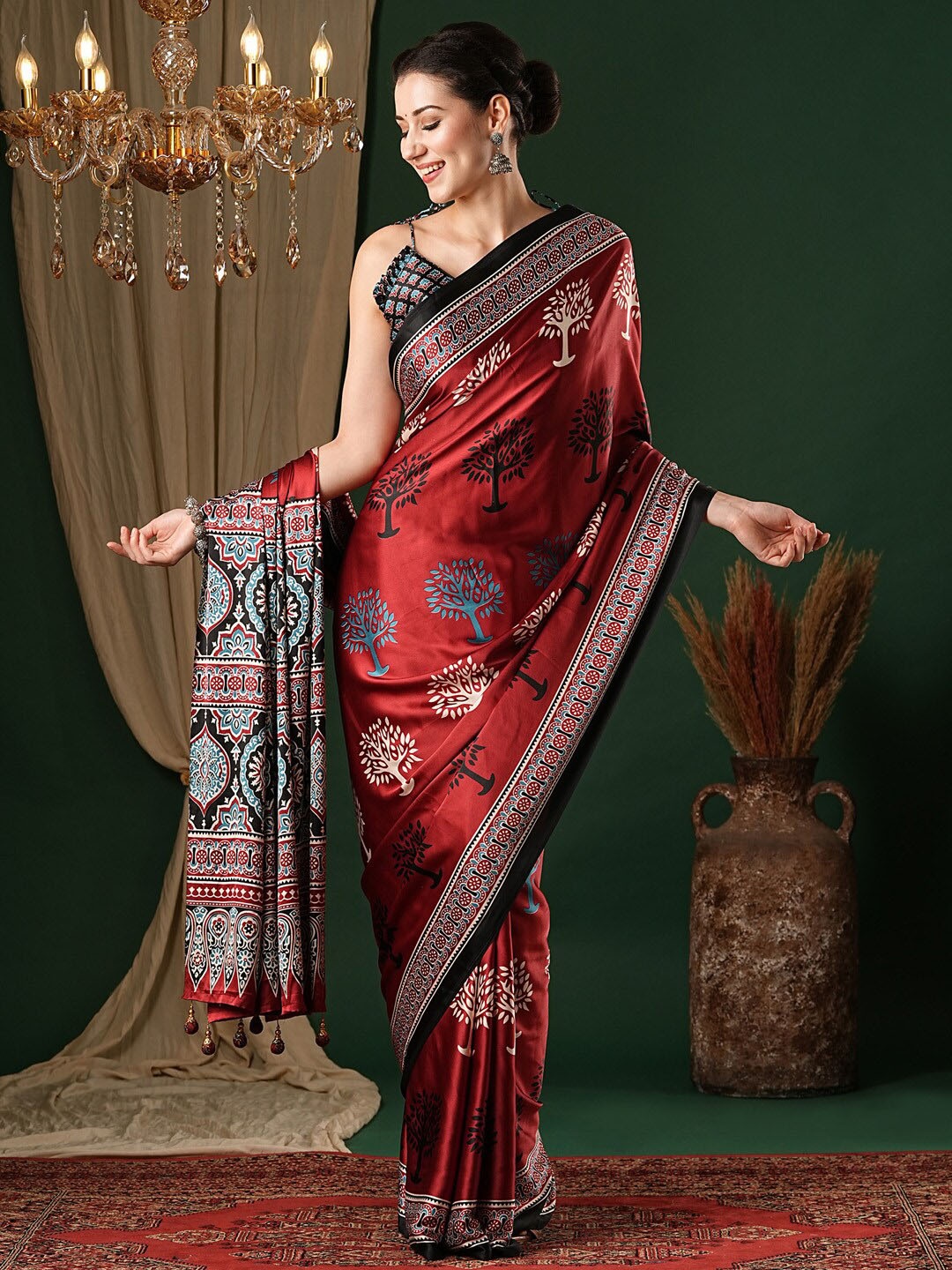 

Anouk Ethnic Motifs Pure Crepe Saree, Red