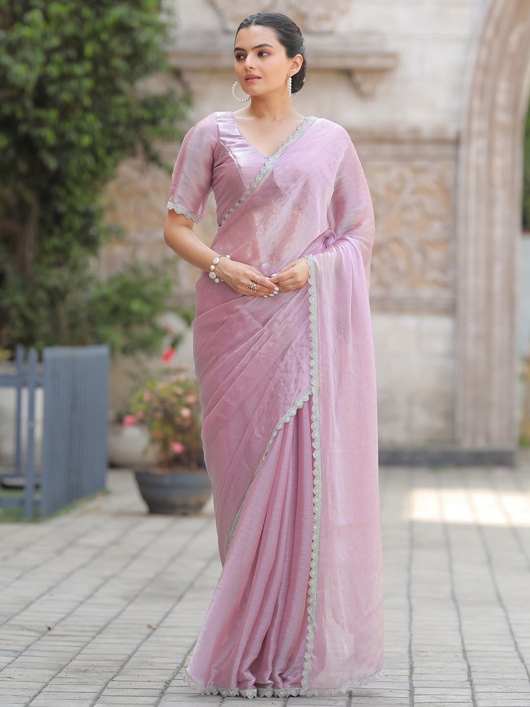 

Saree mall Embellished Aari Work Organza Sarees, Mauve