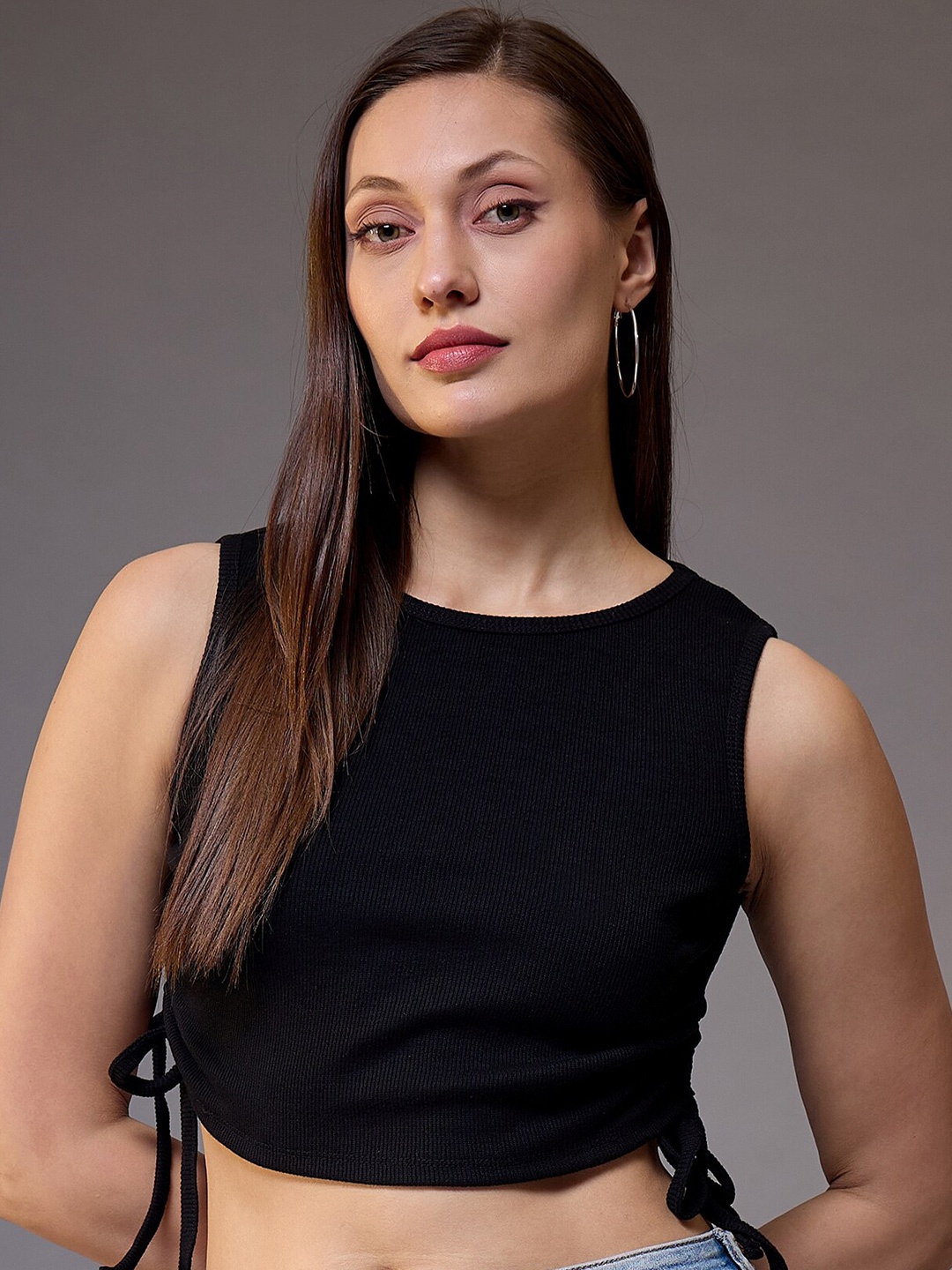 

STYLECAST X KASSUALLY Round Neck Sleeveless Cotton Crop Top, Black