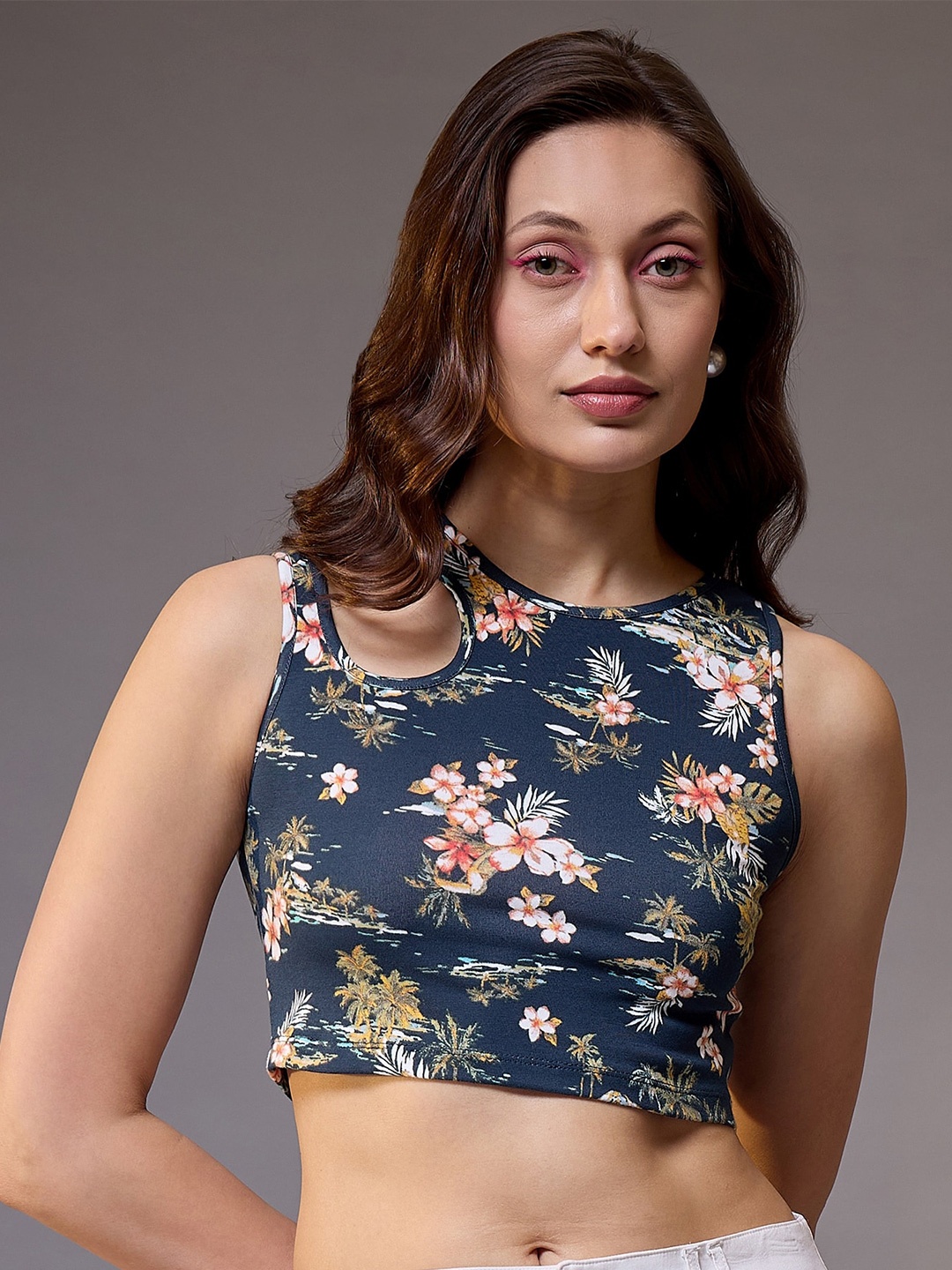 

STYLECAST X KASSUALLY Women Floral Print Round Neck Sleeveless Crop Top, Blue