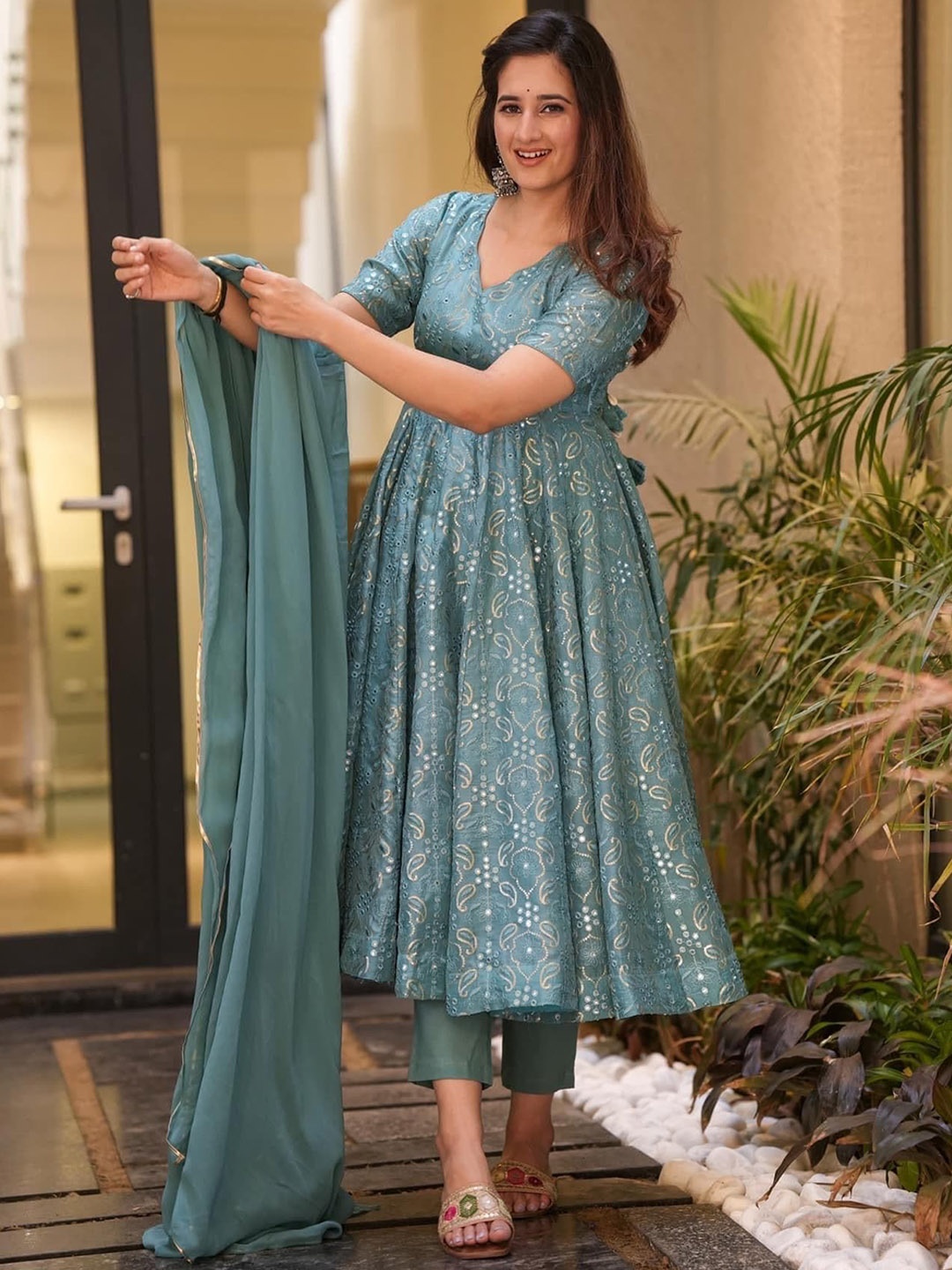 

VAANI CREATION Women Floral Embroidered Pleated Mirror Work Kurta with Trousers & With Dupatta, Turquoise blue