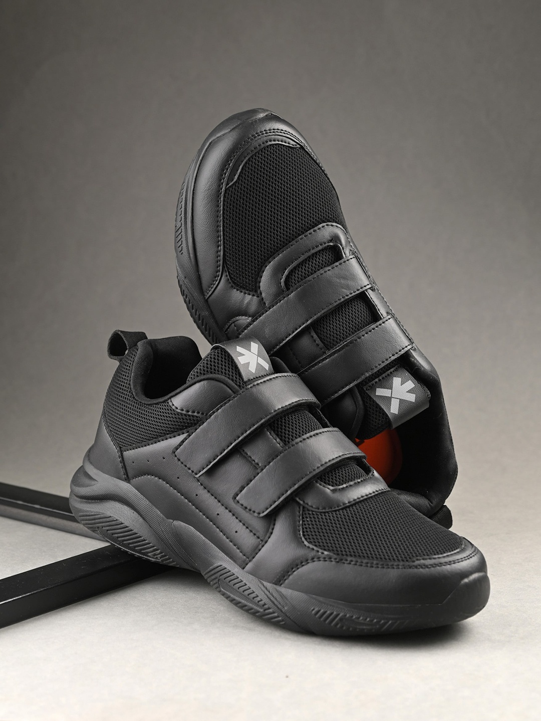 

HRX by Hrithik Roshan Unisex Back To School Shoes, Black