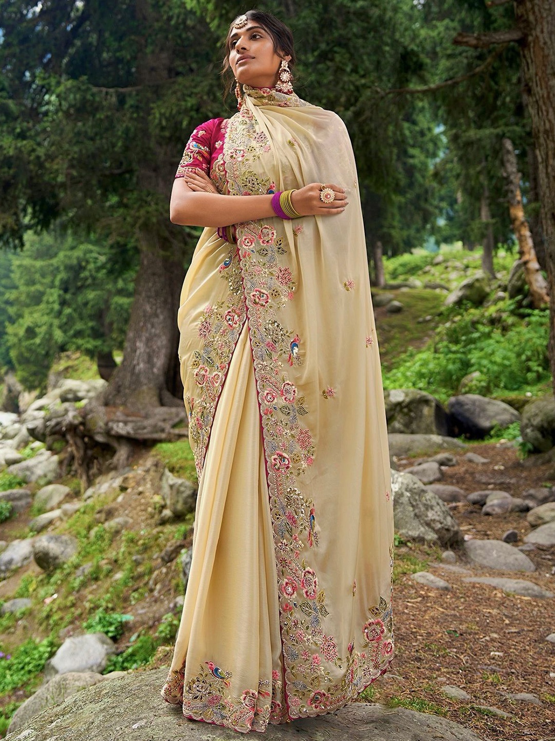 

Jinal & Jinal Ethnic Motifs Sequinned Organza Saree, Beige