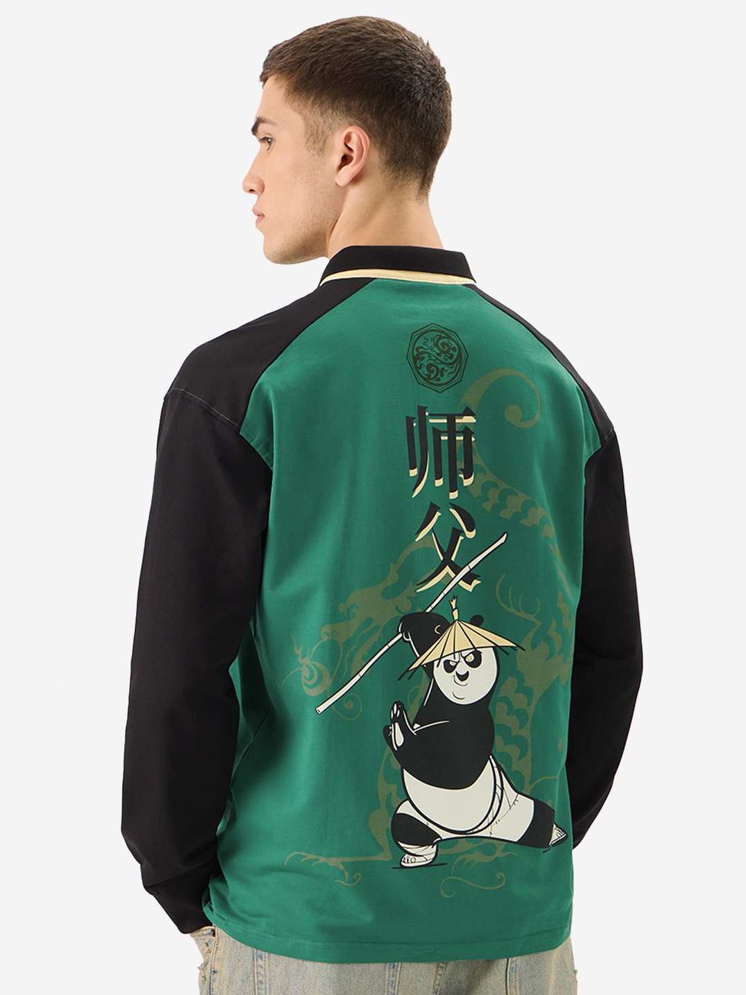 

The Souled Store Men Kung Fu Panda Printed V-Neck Applique T-shirt, Green
