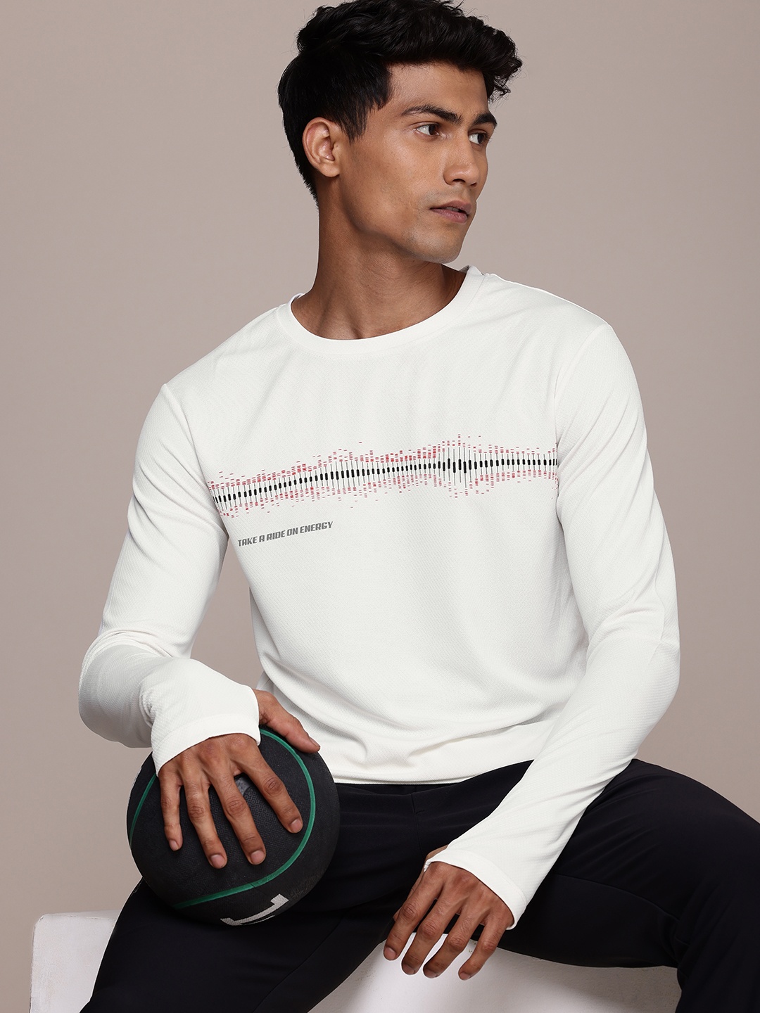

WROGN ACTIVE Men Striped T-shirt, Off white