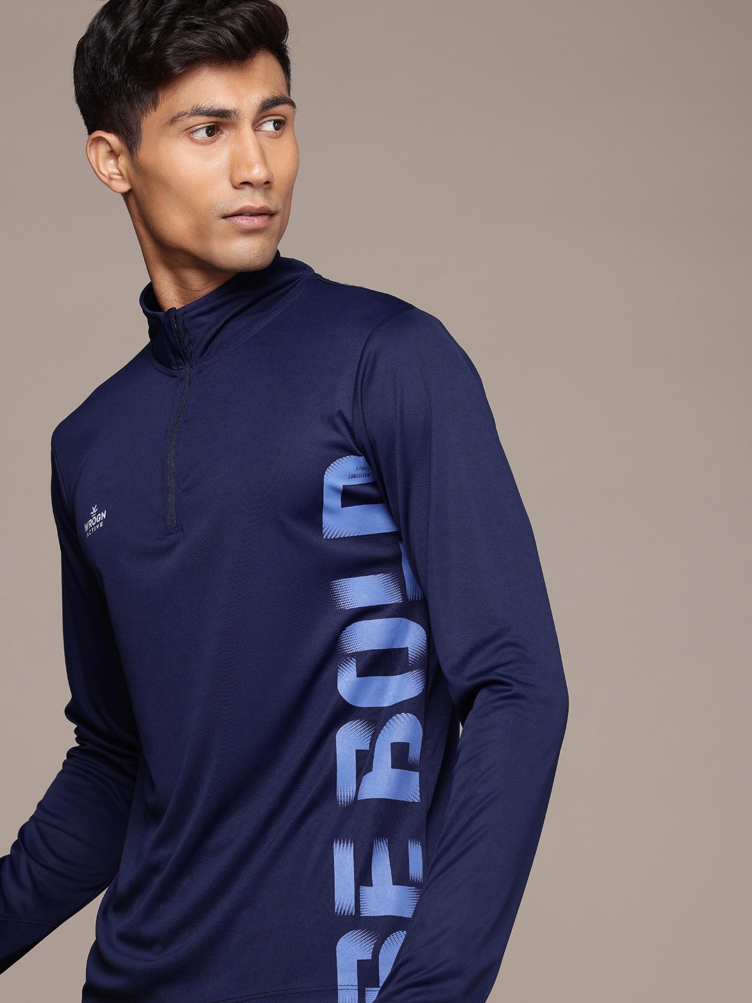

WROGN ACTIVE Typography Printed High Neck Slim Fit Sports T-shirt, Navy blue