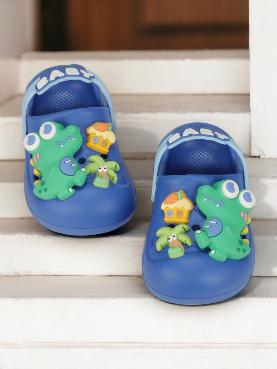 

Lil Lollipop Kids Dinosaur Applique Rubber Anti-Slip Clogs, Navy blue