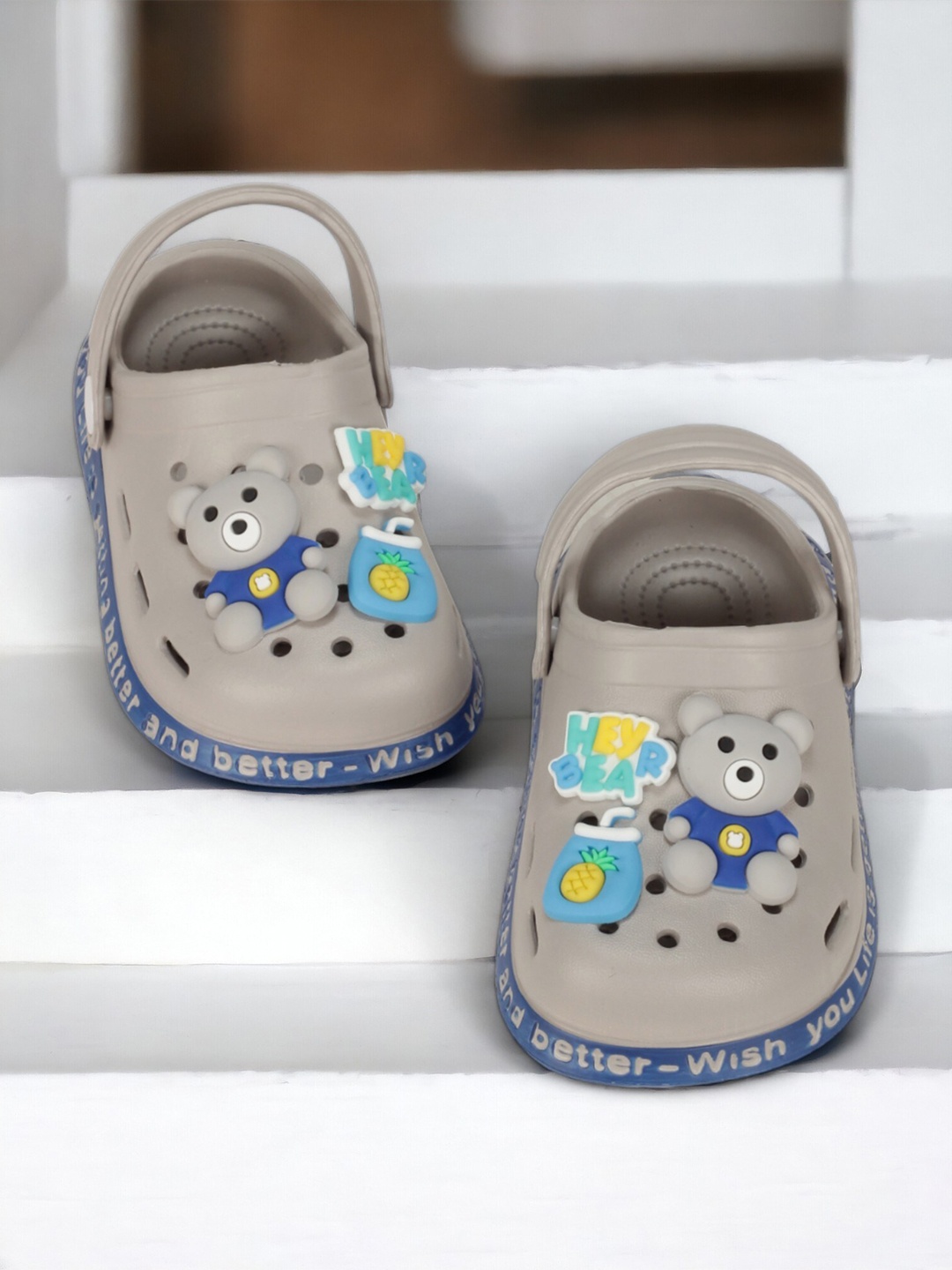 

Lil Lollipop Kids Bear Applique Rubber Anti-Slip Clogs, Grey