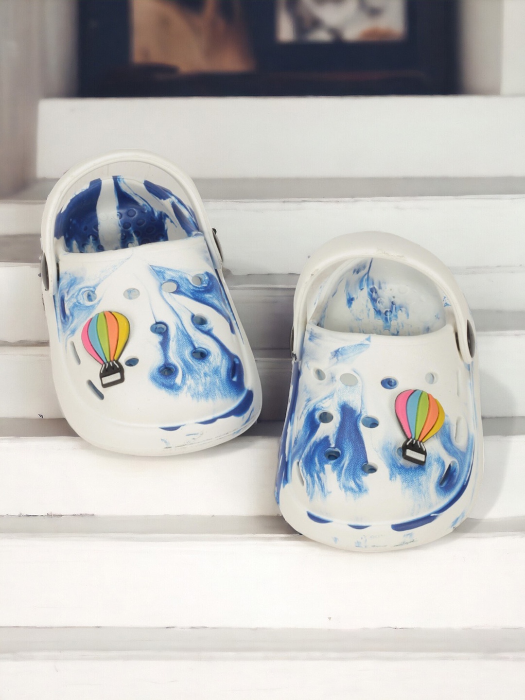 

Lil Lollipop Unisex Kids Self Design Clogs, White