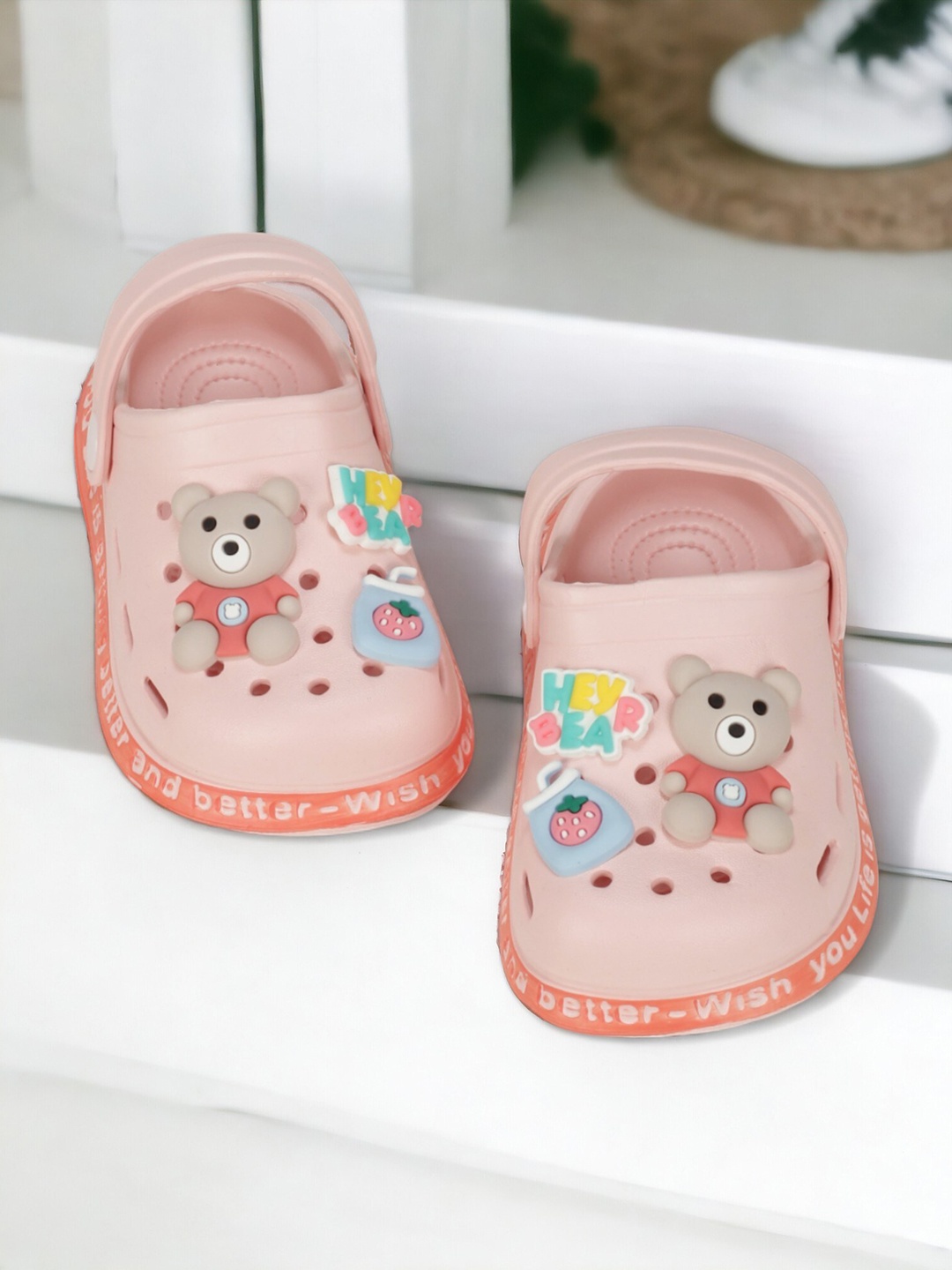 

Lil Lollipop Kids Bear Applique Rubber Anti-Slip Clogs, Pink