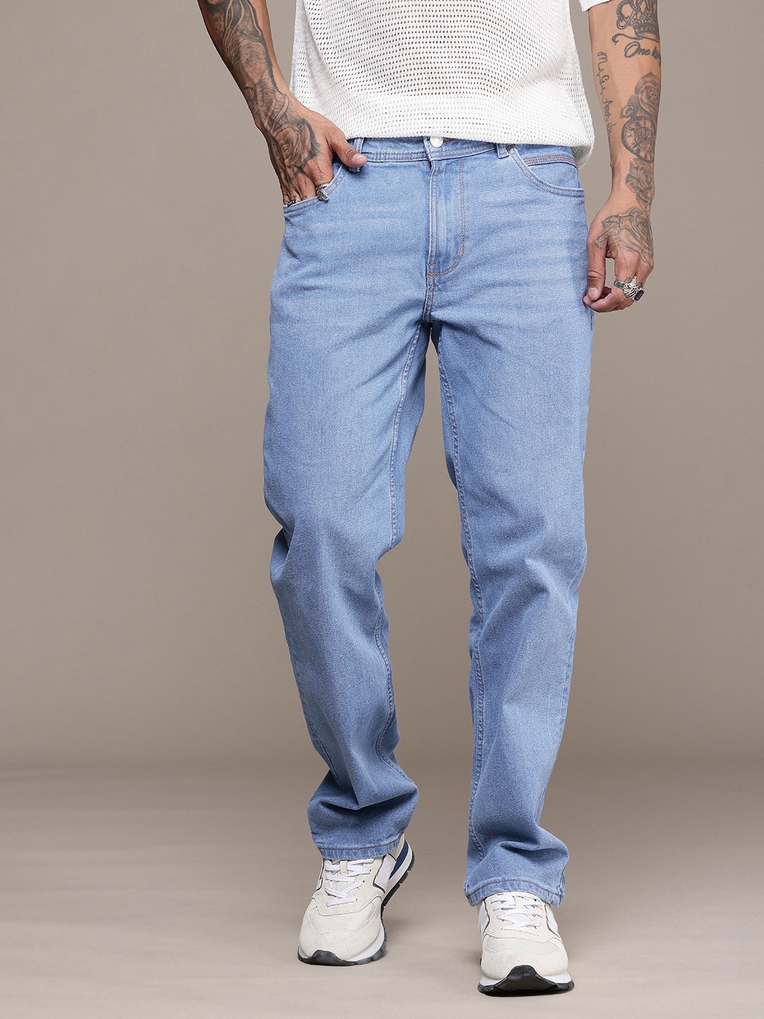 

The Roadster Life Co. Men Light Fade Stretchable Jeans, Blue