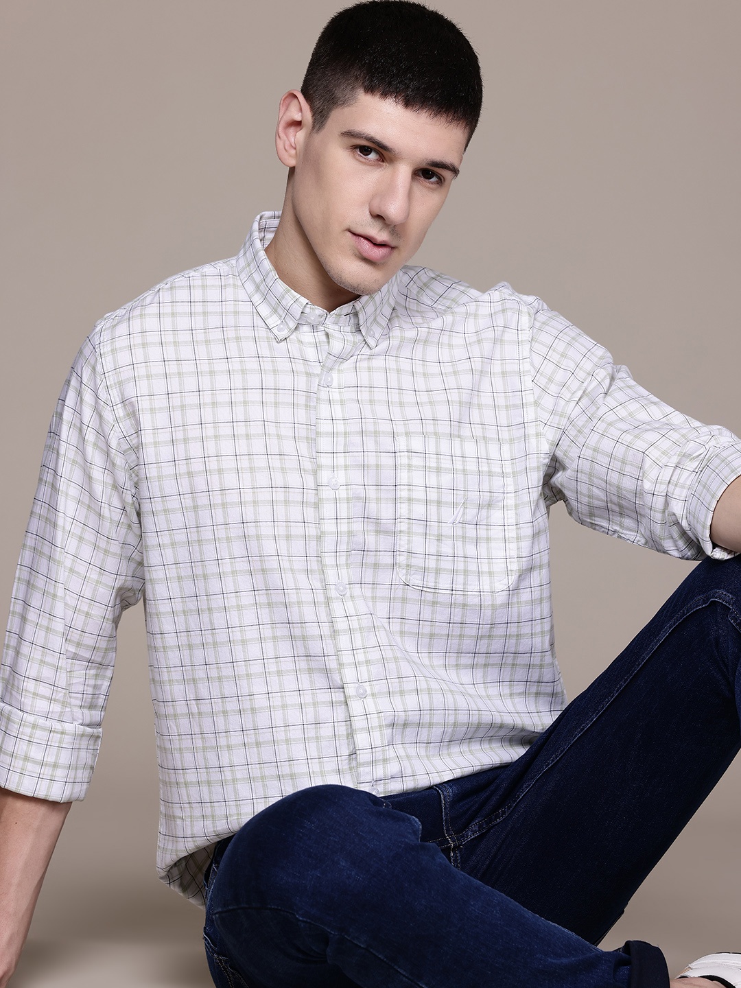 

Nautica Men Classic Pure Cotton Checked Shirt, White