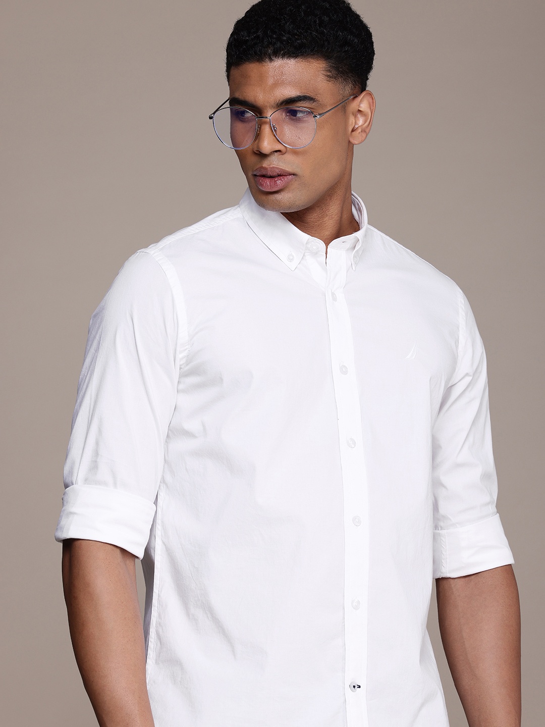 

Nautica Classic Fit Casual Shirt with Button Down Collar, White