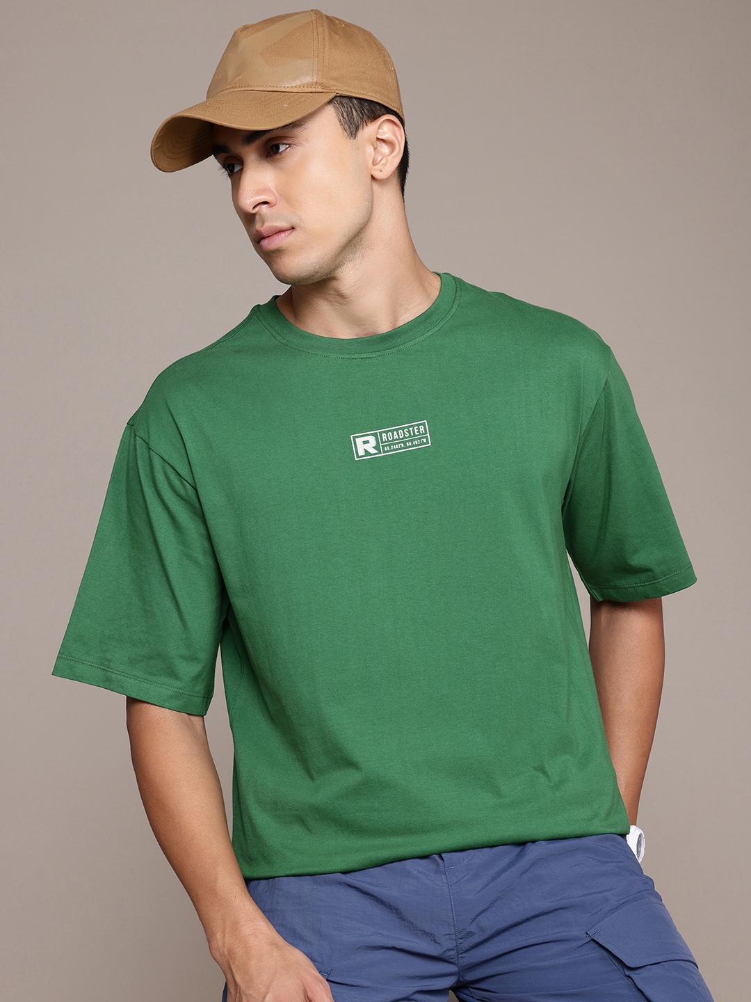 

Roadster Men Brand Logo Drop-Shoulder Sleeves Pure Cotton T-shirt, Green