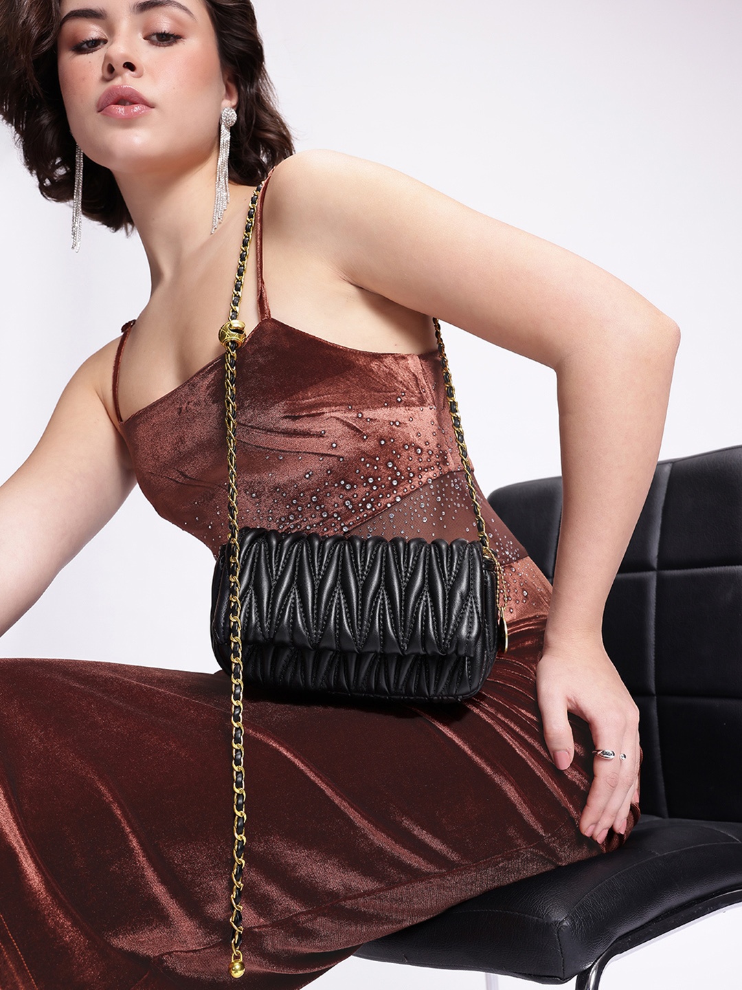 

DressBerry Structured Quilted Shoulder Bag, Black