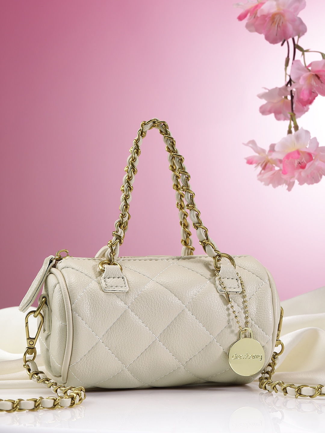 

DressBerry Miniature Quilted Handheld Bag, Off white