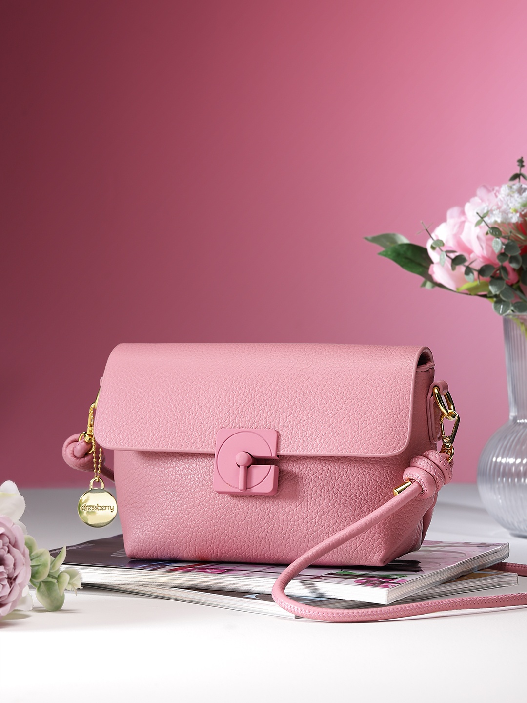 

DressBerry Structured Shoulder Bag, Pink