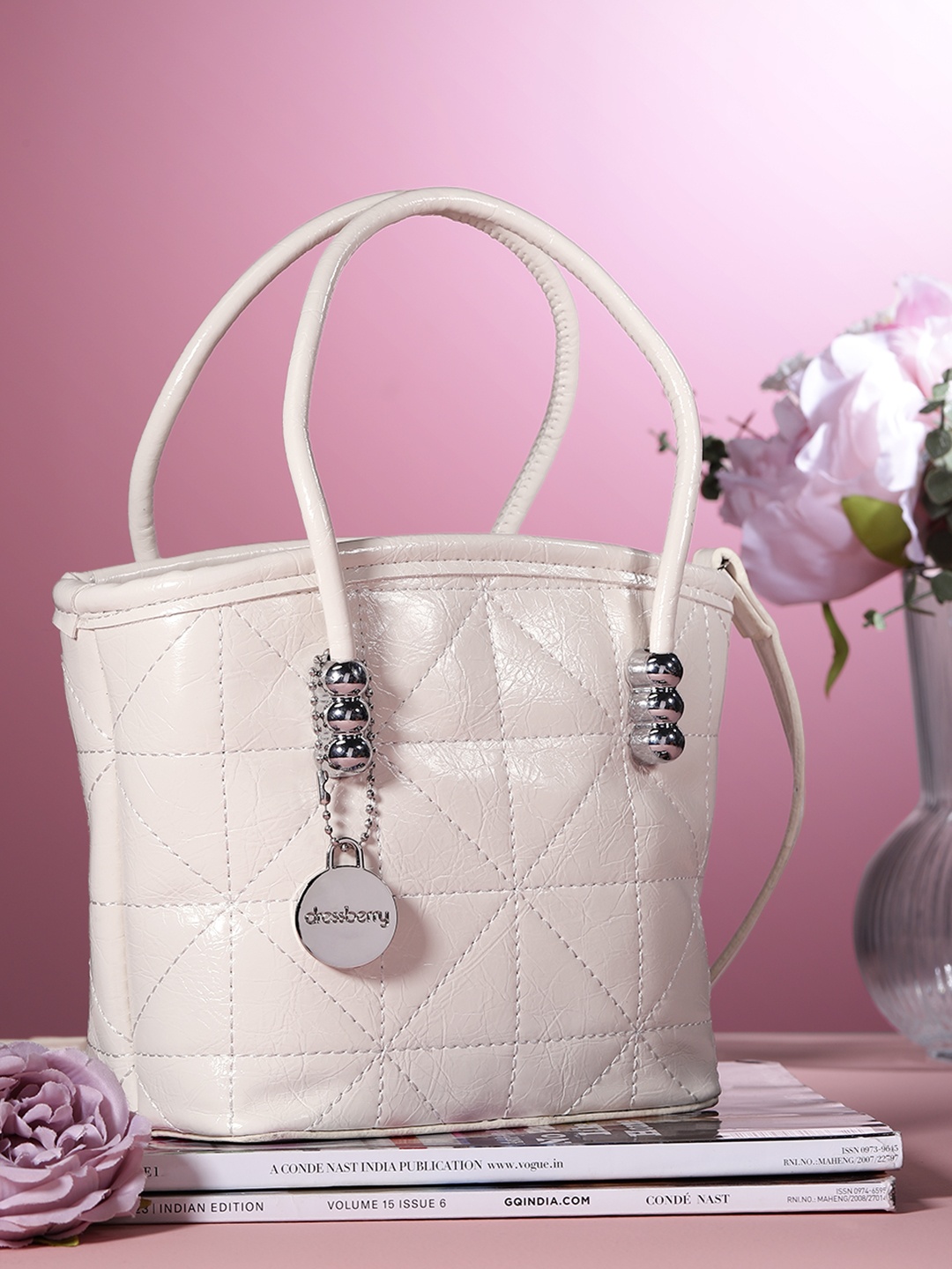 

DressBerry Structured Handheld Bag, Off white