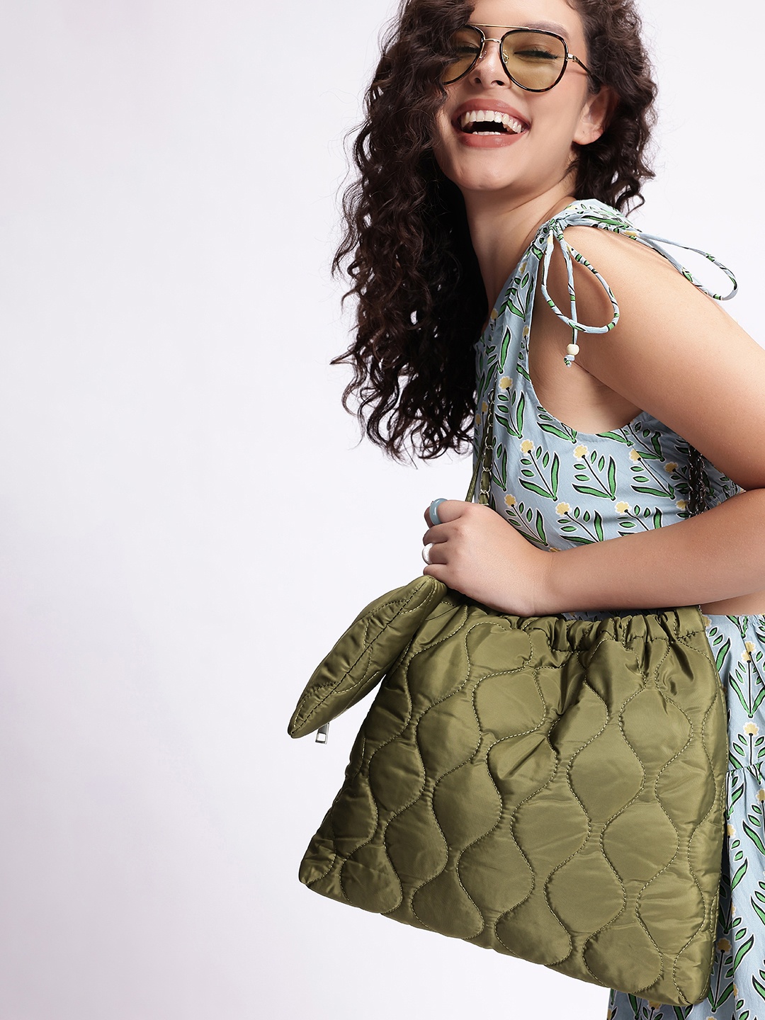 

DressBerry Structured Quilted Shoulder Bag with Pouch, Olive