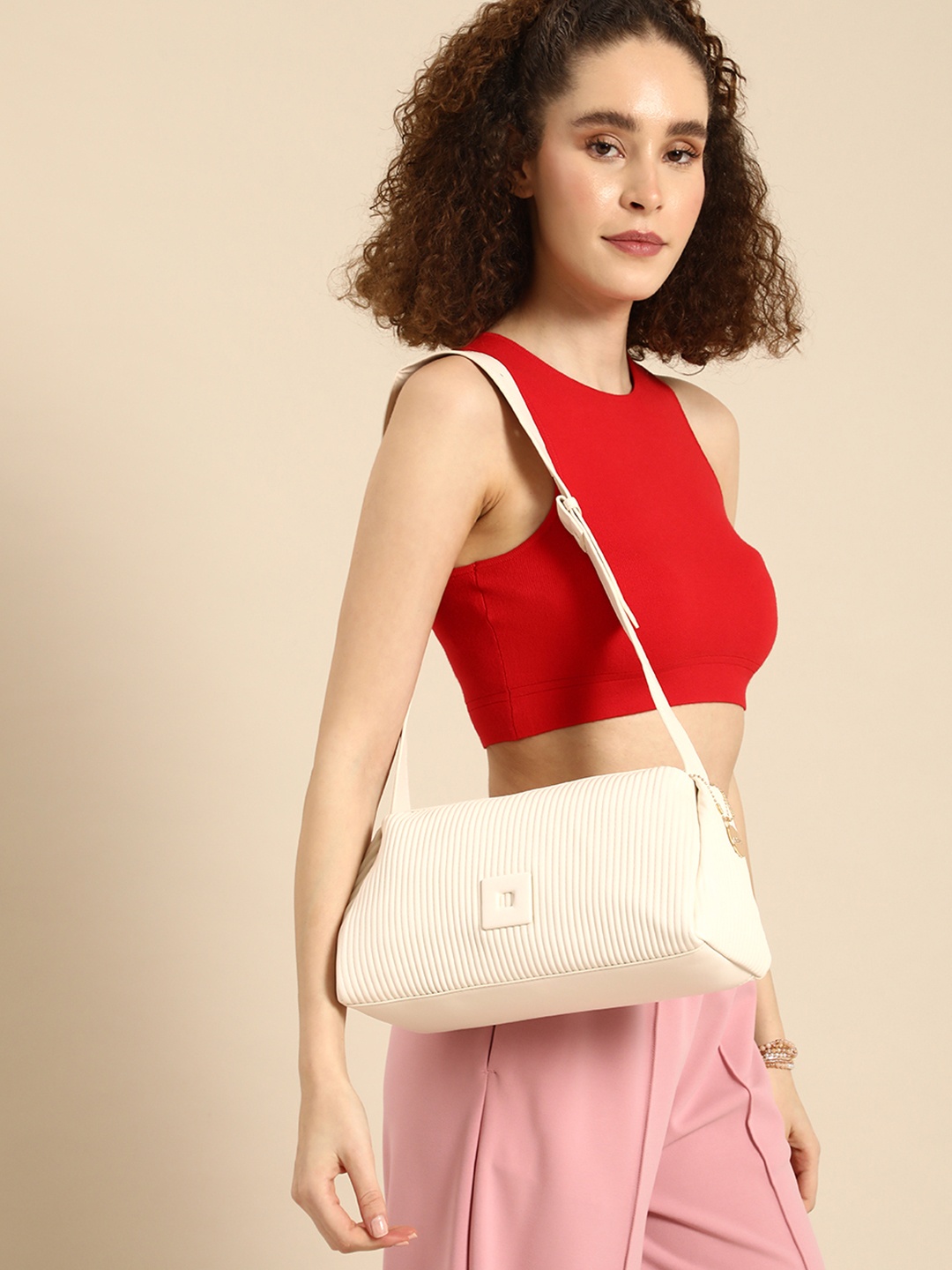 

DressBerry Structured Shoulder Bag, Off white