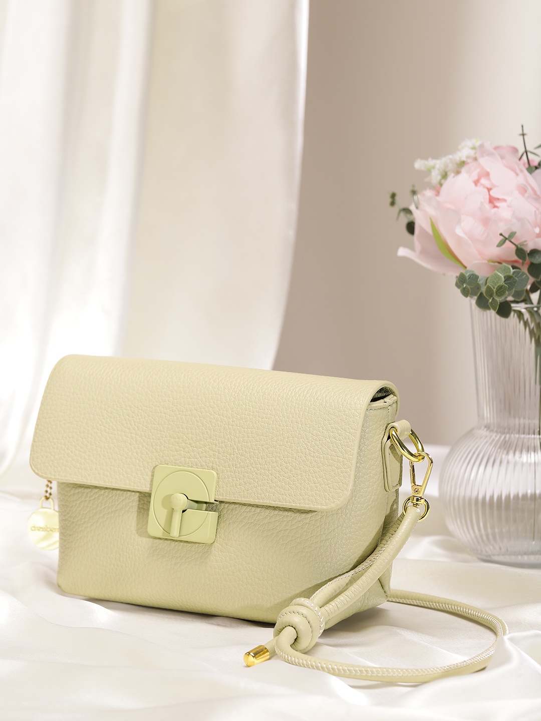 

DressBerry Structured Shoulder Bag, Green