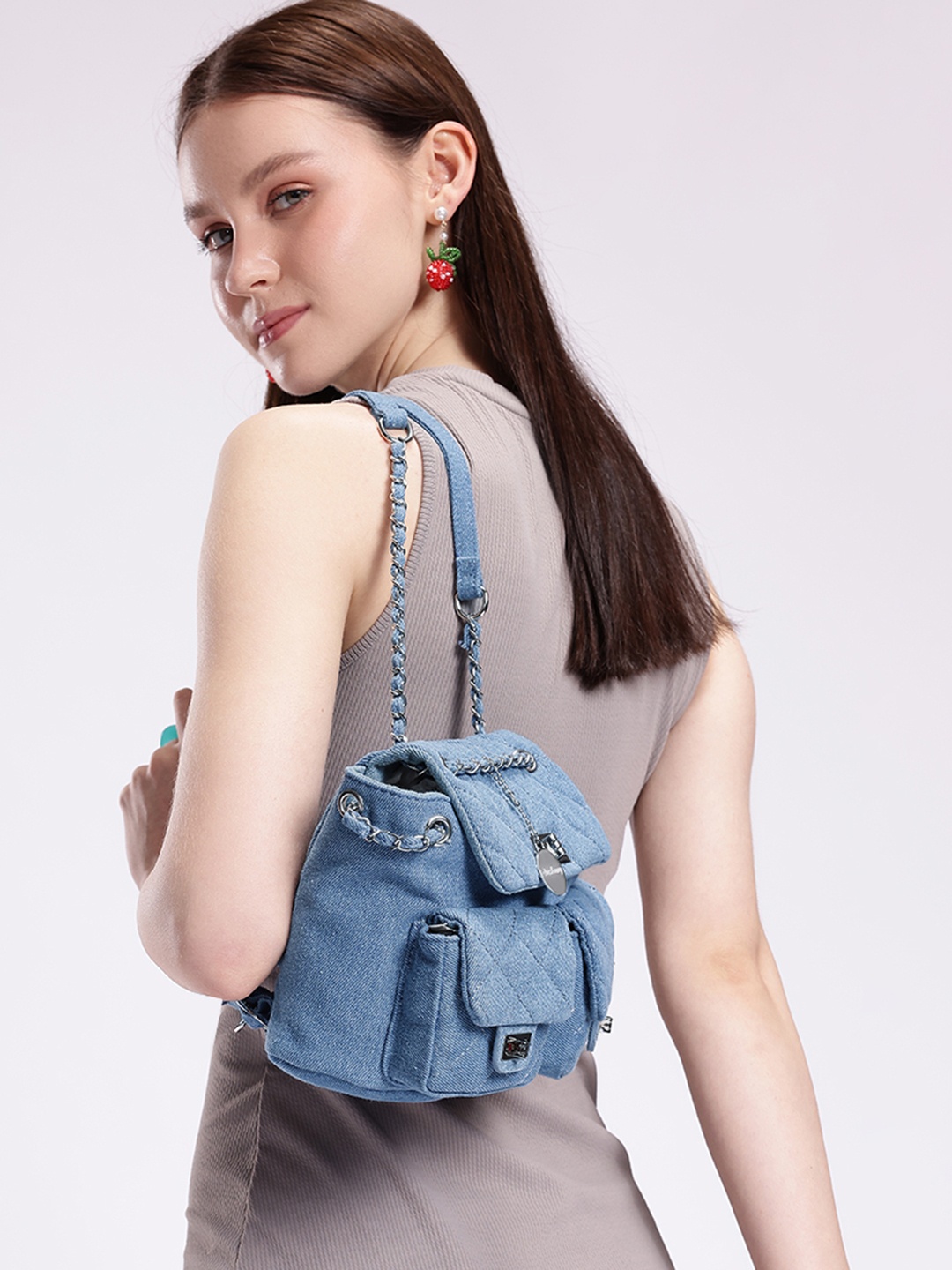 

DressBerry Women Quilted Backpack, Blue