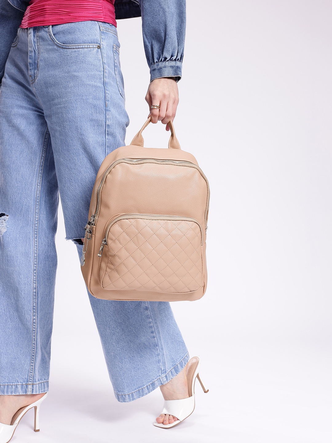 

DressBerry Women Quilted Backpack, Beige