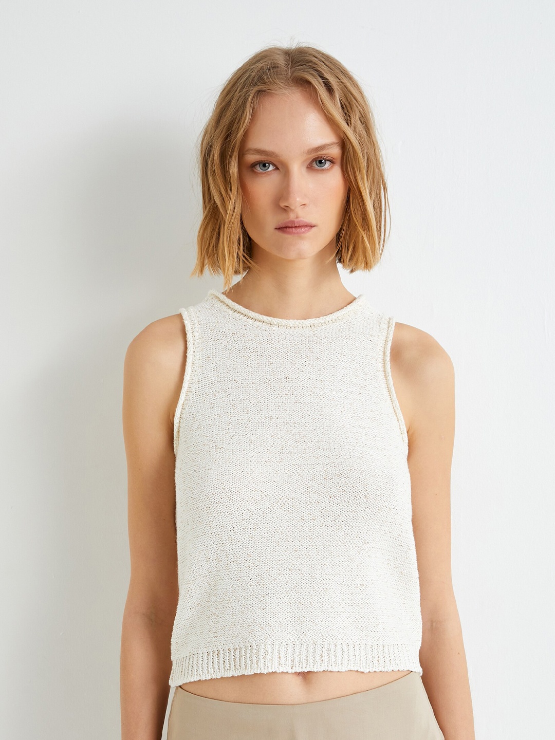 

Koton Self Designed Round Neck Sleeveless Tank Top, Off white