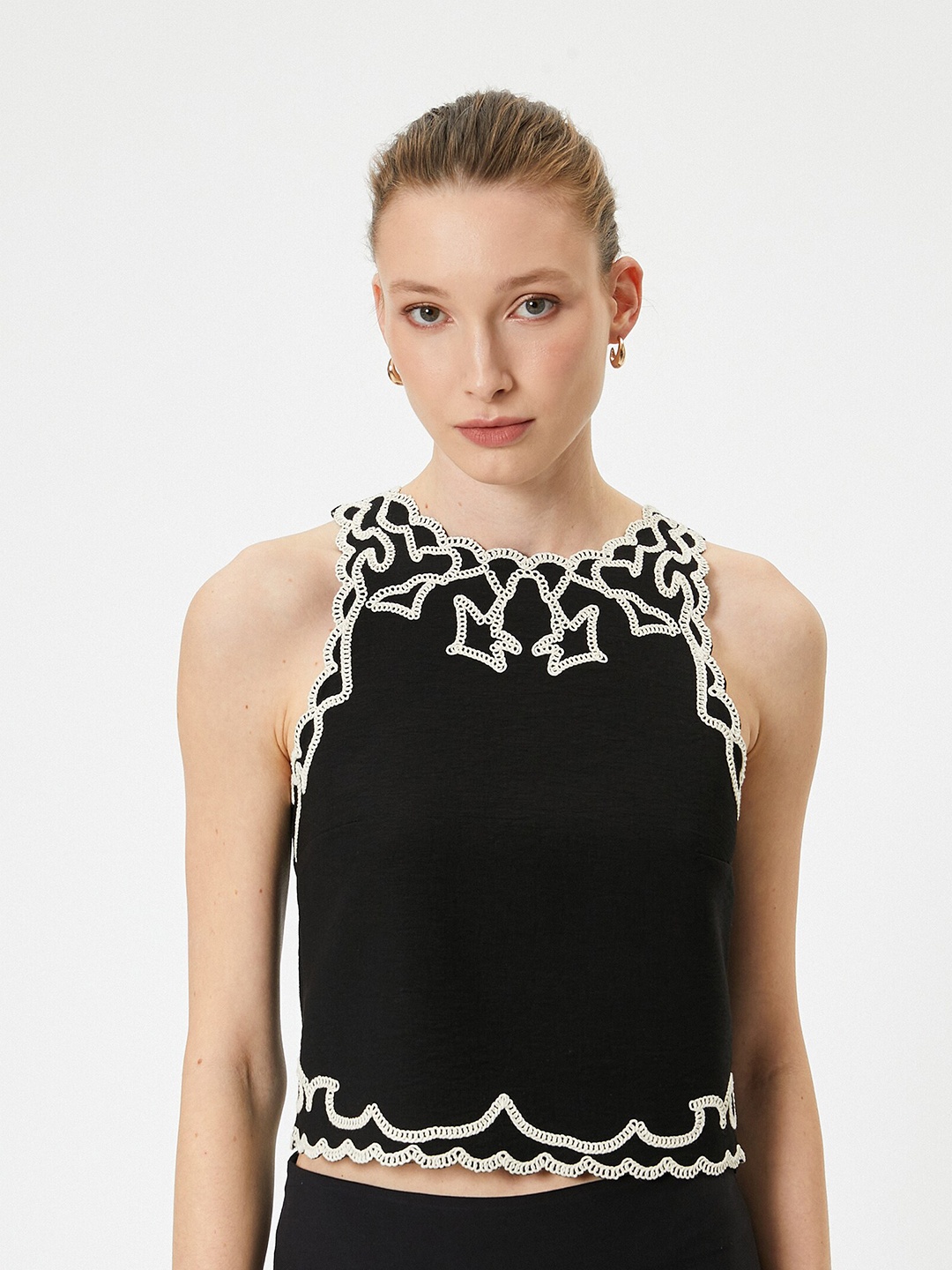 

Koton Embroidered Round Neck Sleeveless Tank Top, Black