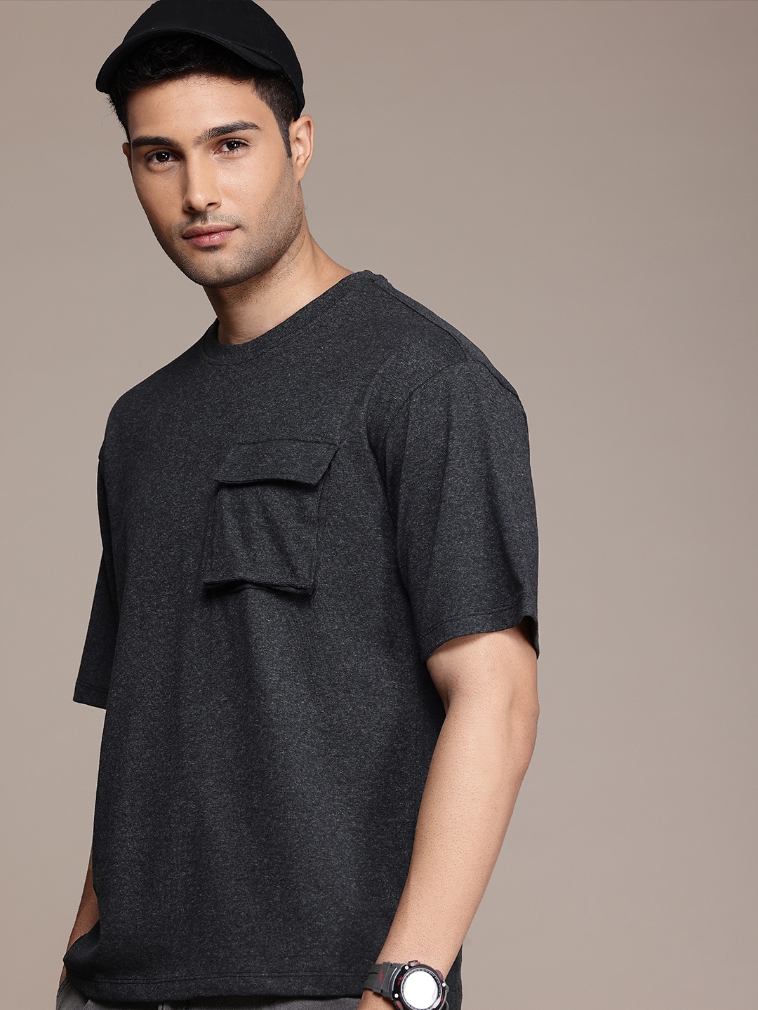 

The Roadster Life Co. Drop-Shoulder Sleeves Relaxed Fit Pocket T-shirt, Charcoal