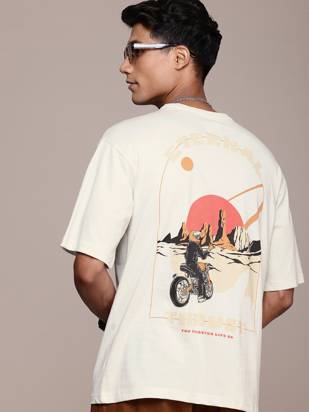 

The Roadster Life Co. Printed Drop-Shoulder Sleeves T-shirt, Beige