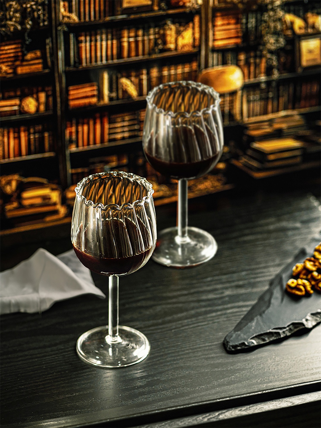 

Troveas 4-Pcs Transparent Textured Wine Glasses-270 ml Each