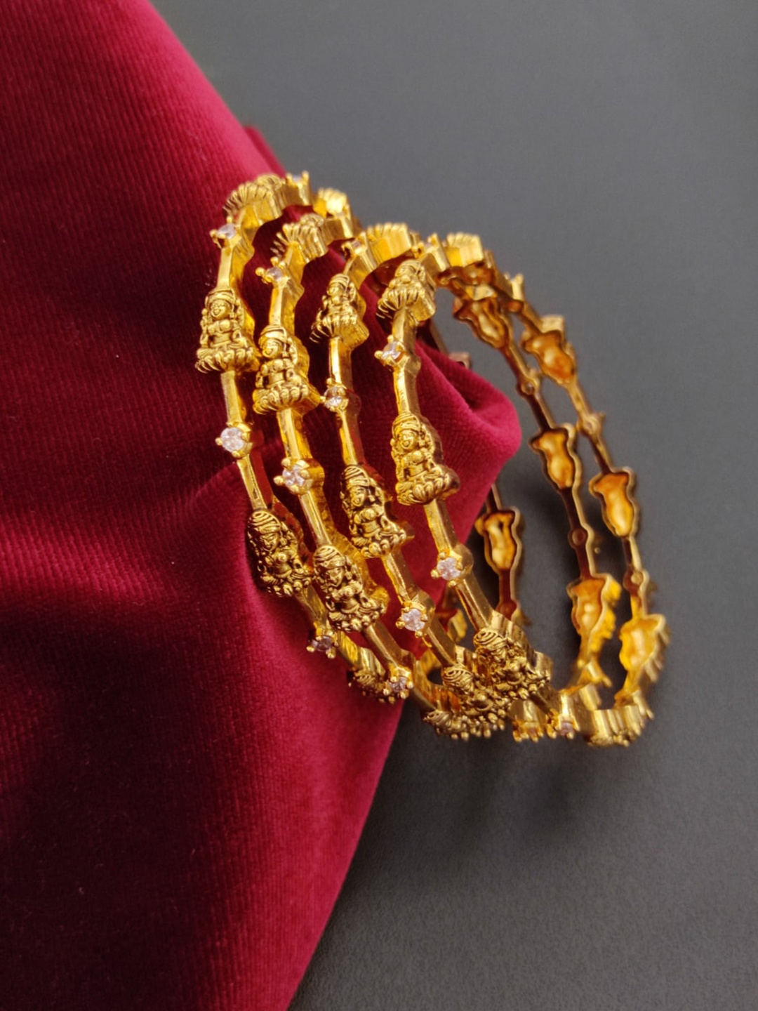 

Pihtara Jewels Set Of 4 Gold-Plated American Diamond Studded Bangles