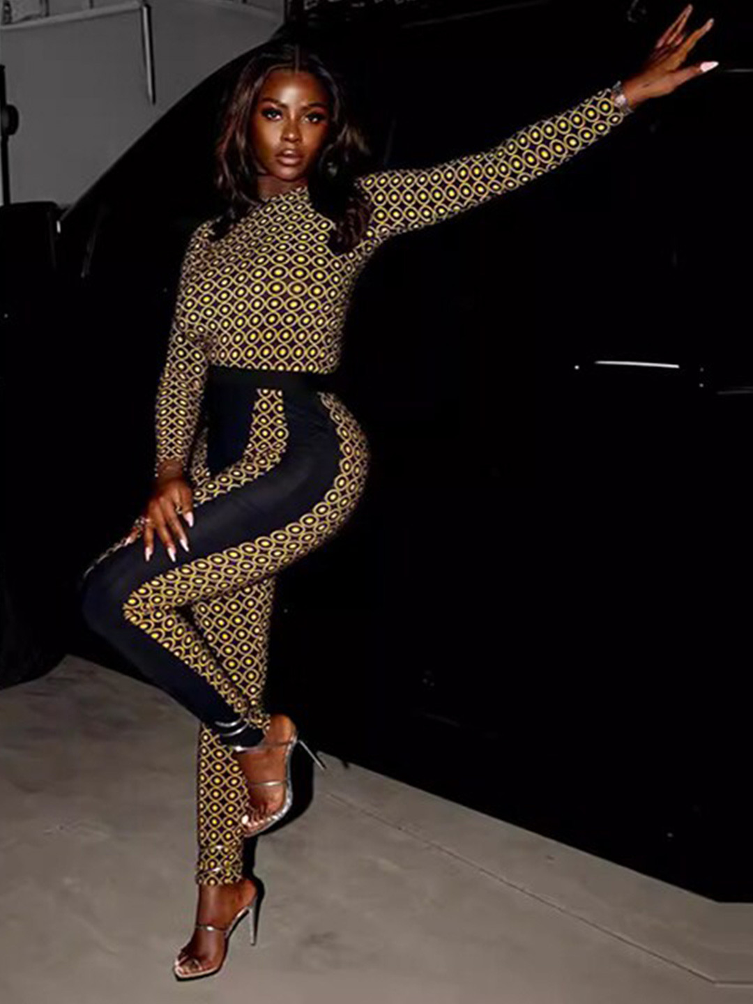 

StyleCast x Revolte Abstract Printed Round Neck Long Sleeves Top with Leggings, Yellow