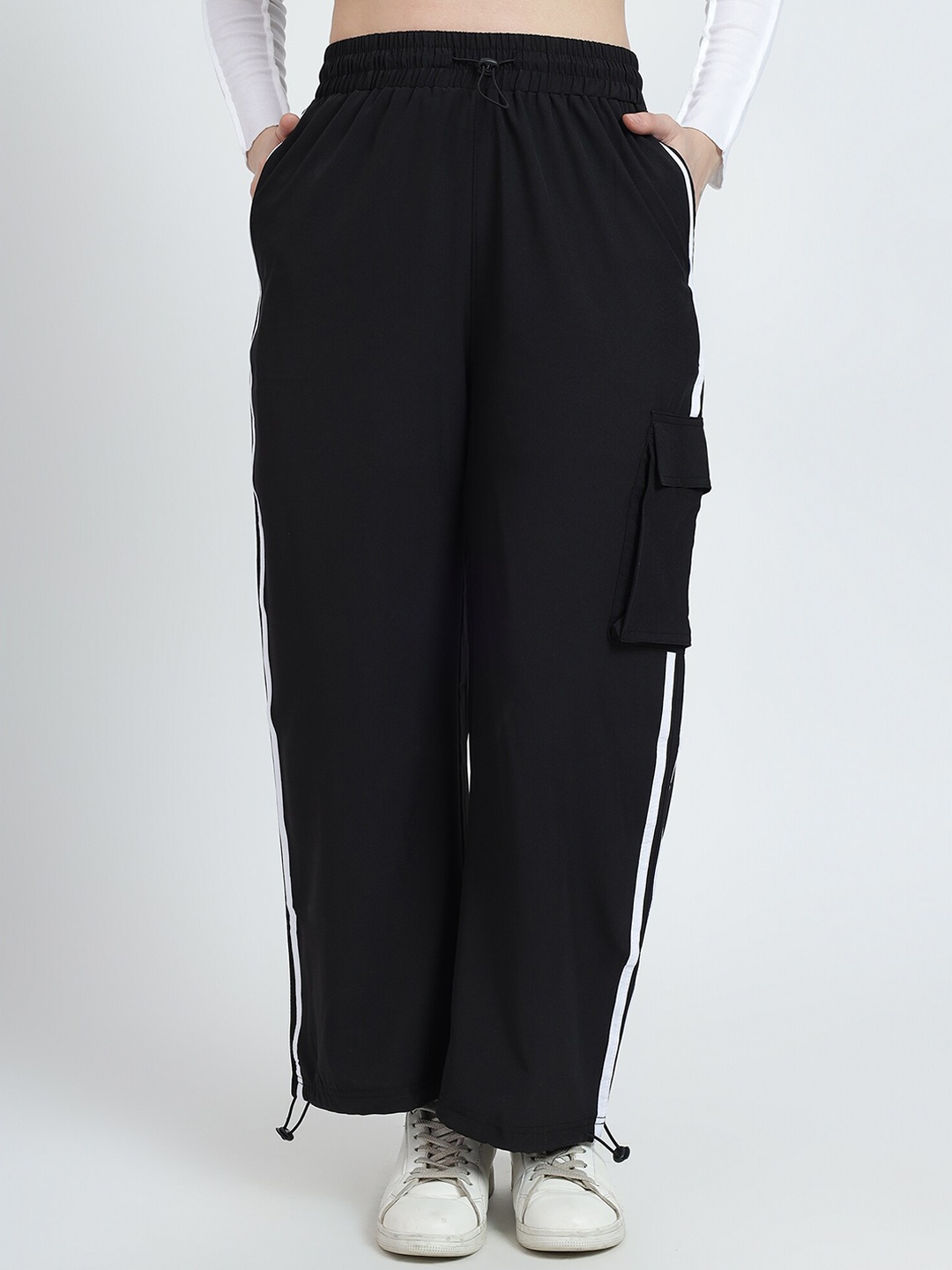 

TABADTOD Relaxed Loose Fit High-Rise Cargos Trouser, Black
