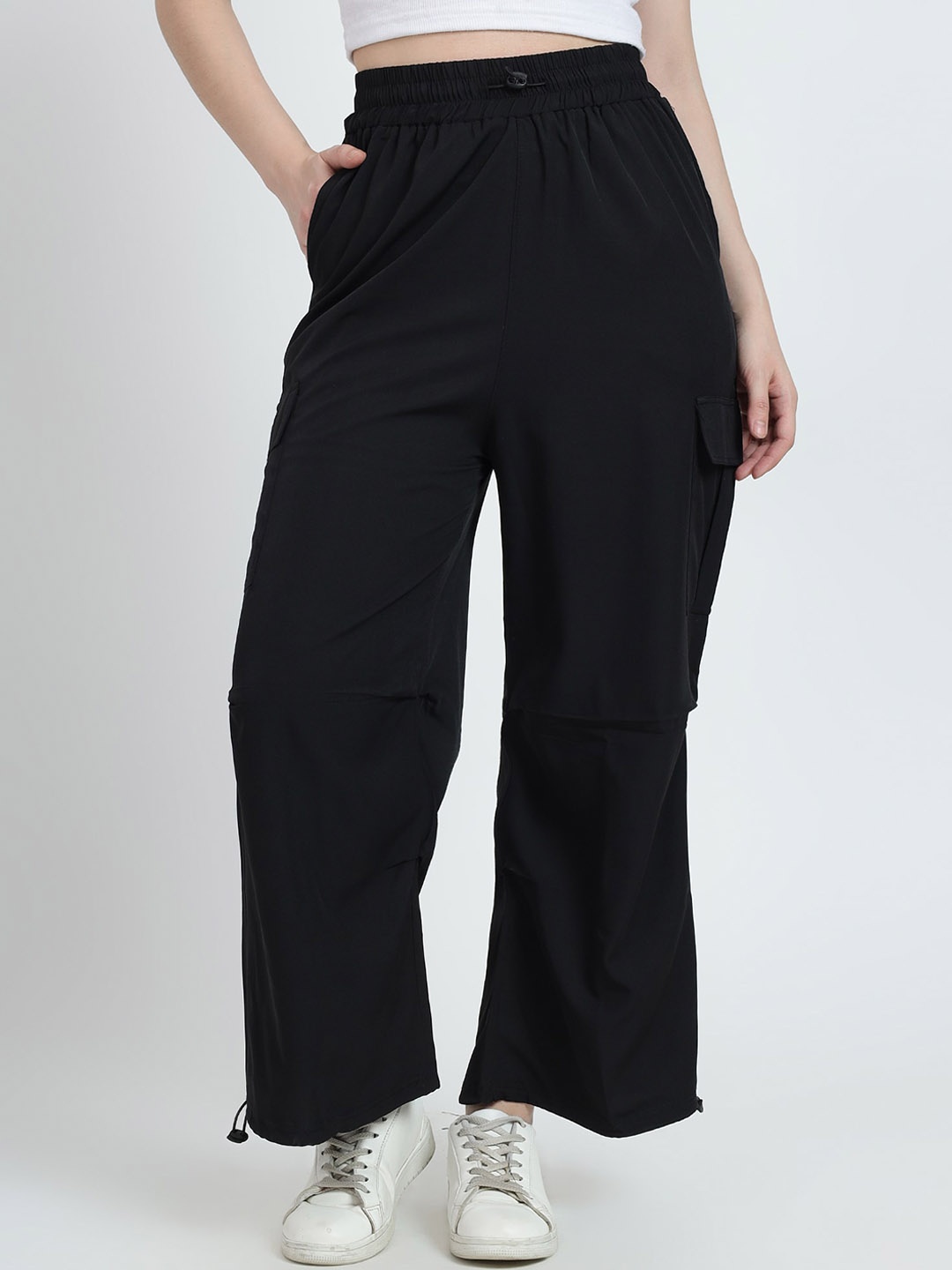 

TABADTOD Relaxed Mid-Rise Loose Fit High-Rise Cargos Trouser, Black