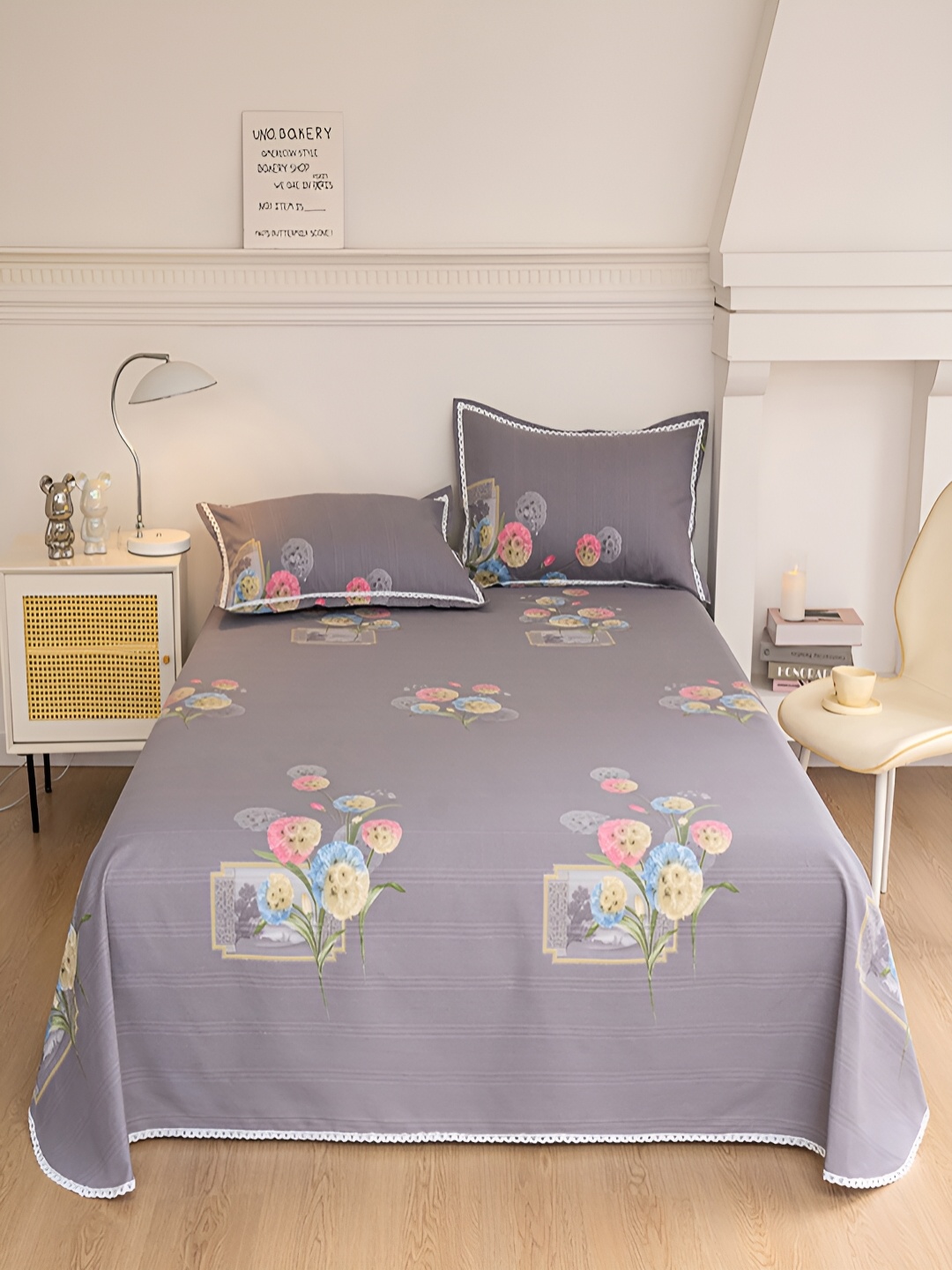 

JC HOME Grey & Pink Floral 160 TC Queen Bedsheet with 2 Pillow Covers