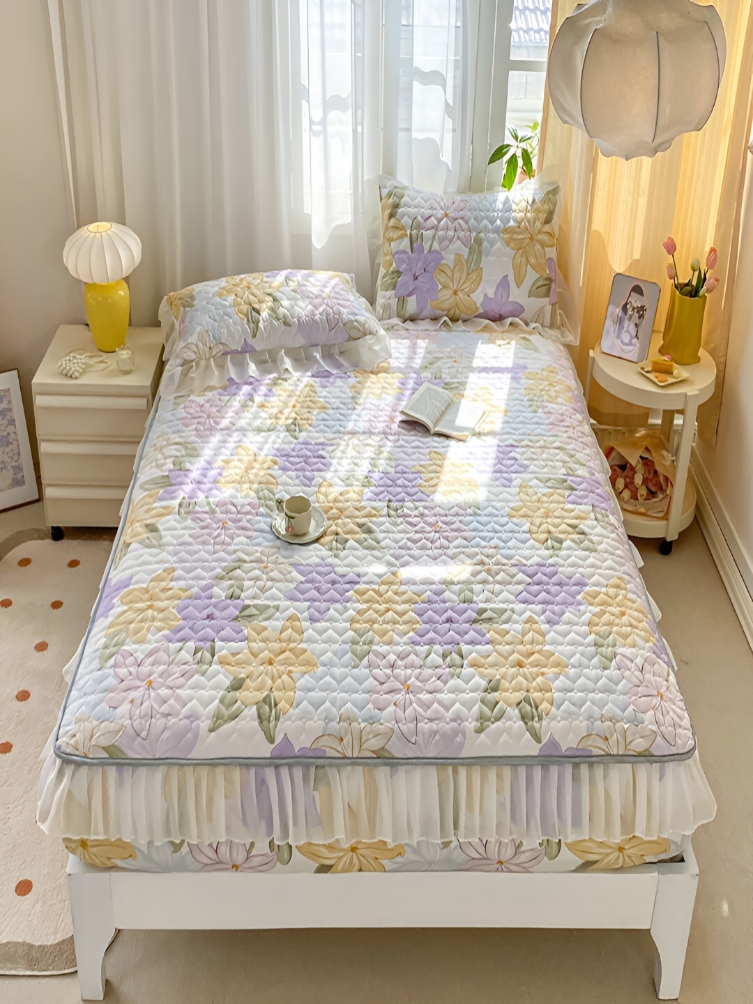 

JC HOME White & Lavender Floral 160 TC Fitted King Bedsheet with 2 Pillow Covers