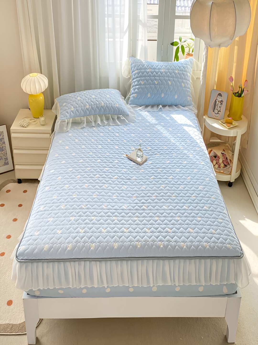 

JC HOME Blue & White Geometric 160 TC Queen Bedsheet with 2 Pillow Covers