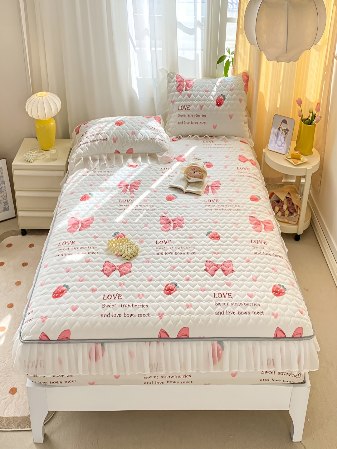 

JC HOME White & Pink Graphic 160 TC Fitted King Bedsheet with 2 Pillow Covers