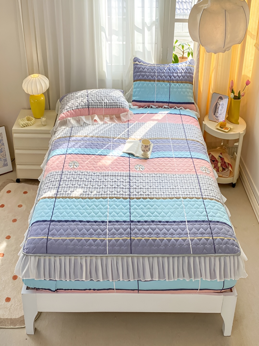 

JC HOME Blue & Grey Geometric 160 TC Fitted King Bedsheet with 2 Pillow Covers