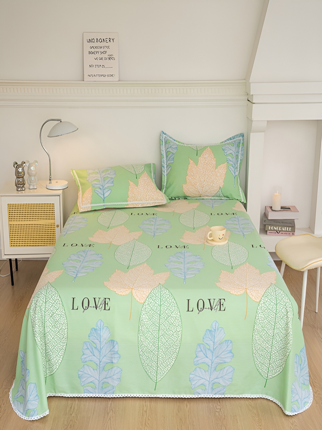 

JC HOME Green & Blue Floral 160 TC King Bedsheet with 2 Pillow Covers