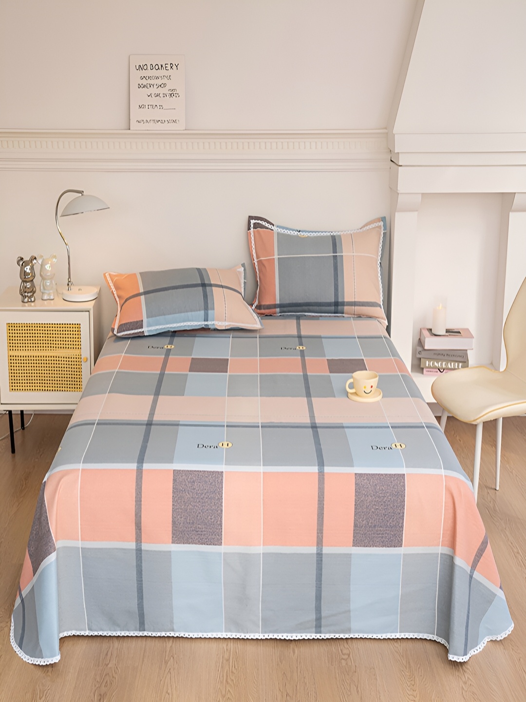 

JC HOME Peach-Coloured & Grey Geometric 160 TC Queen Bedsheet with 2 Pillow Covers