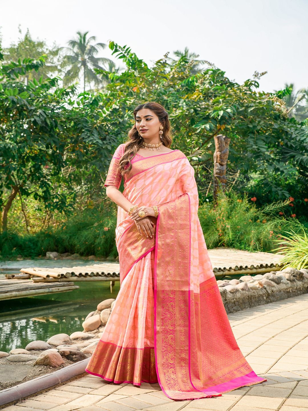 

SGF11 Woven Design Zari Art Silk Kanjeevaram Saree, Peach
