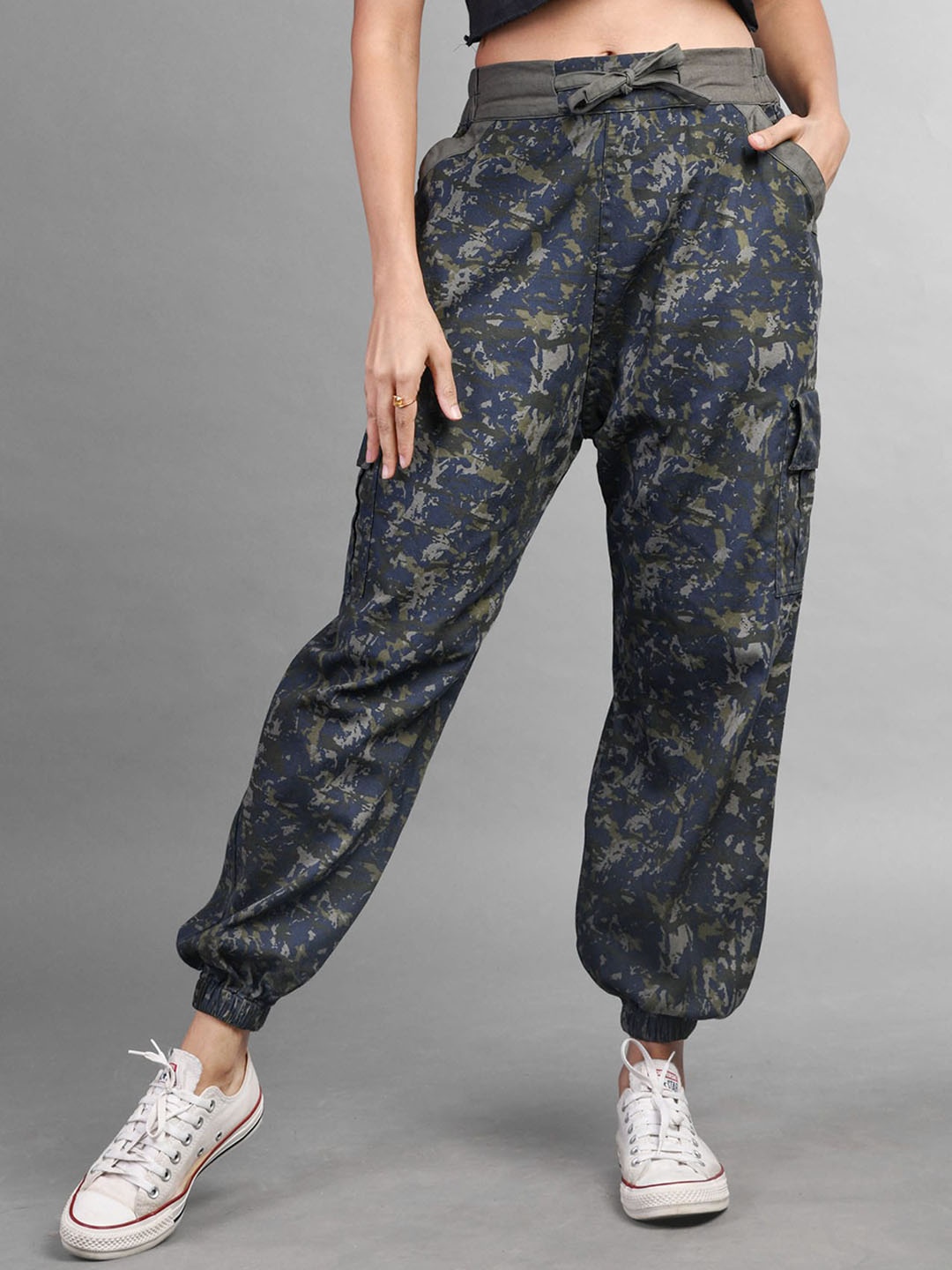 

BOMBAY TROOPER Unisex Printed Harem Pants, Navy blue