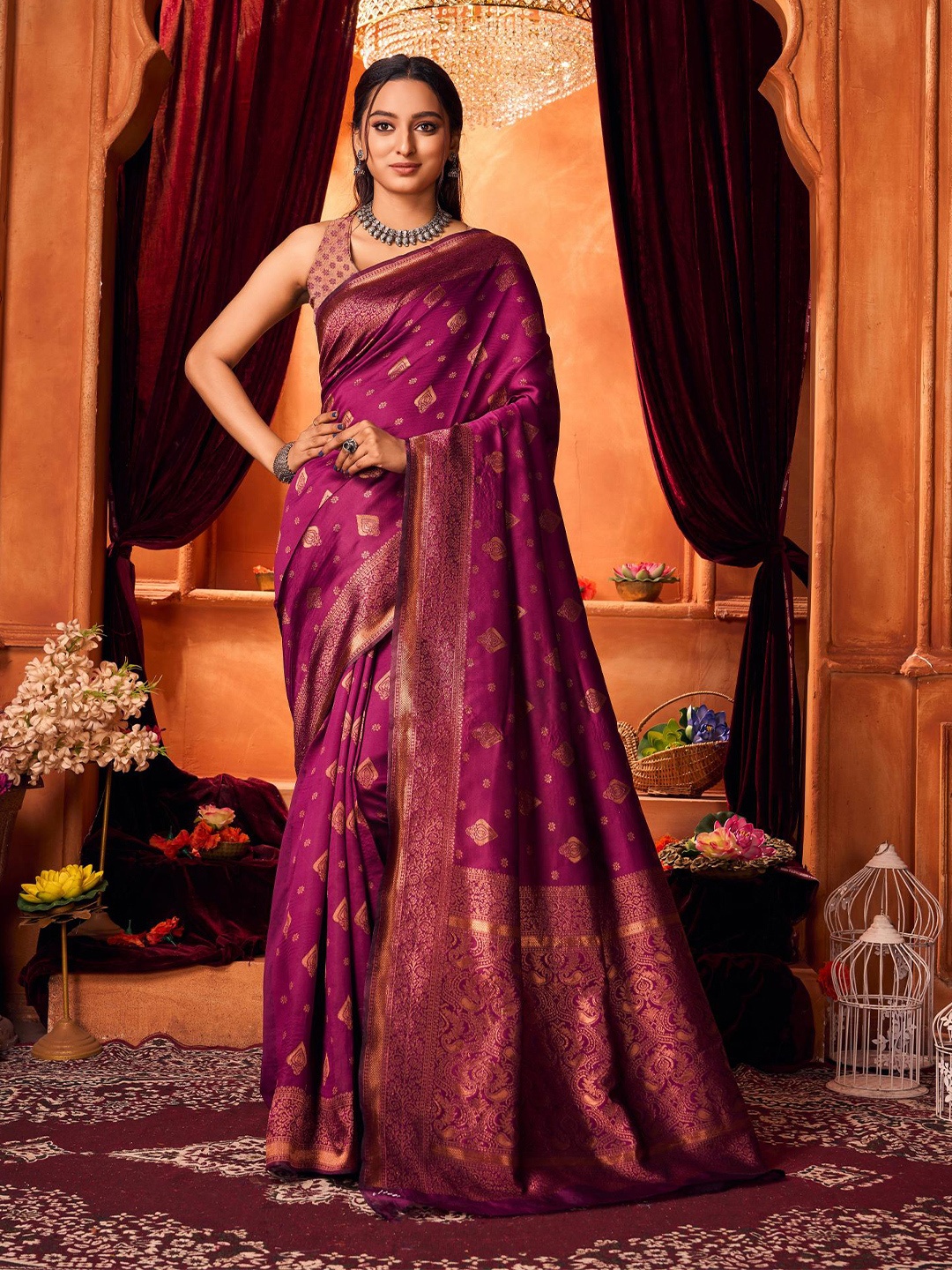 

AADVIKA Ethnic Motifs Zari Pure Silk Kanjeevaram Saree, Purple