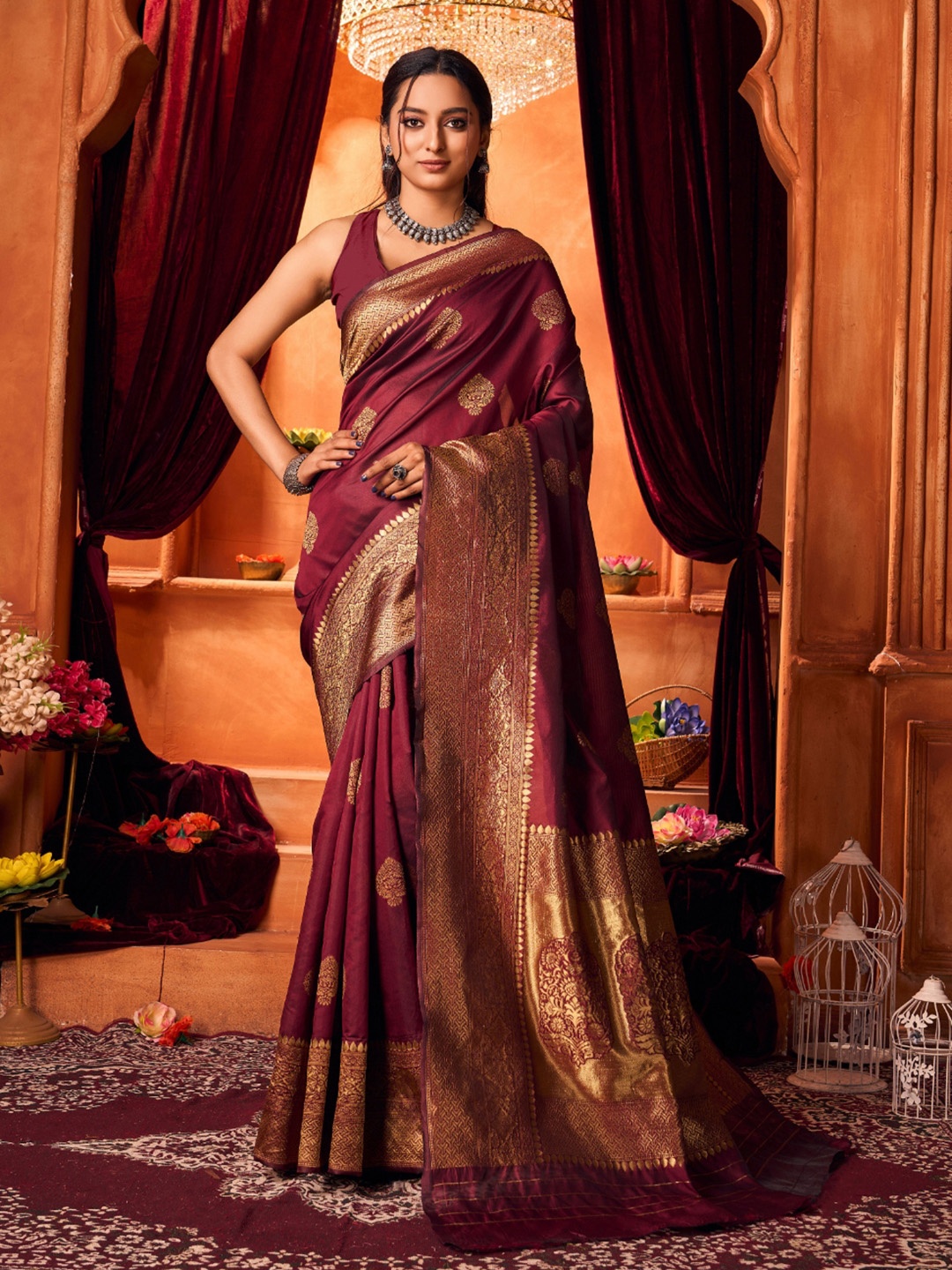 

AADVIKA Ethnic Motifs Zari Art Silk Banarasi Saree, Maroon